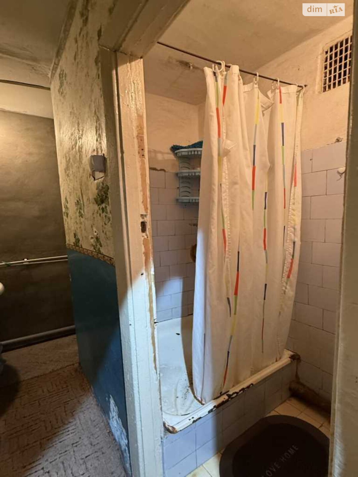 Комната в Полтаве, на ул. Хмельницкого Богдана 7 в районе Левый Подол на продажу фото 1 Комната в Полтаве, на ул. Хмельницкого Богдана 7 в районе Левый Подол на продажу фото 1