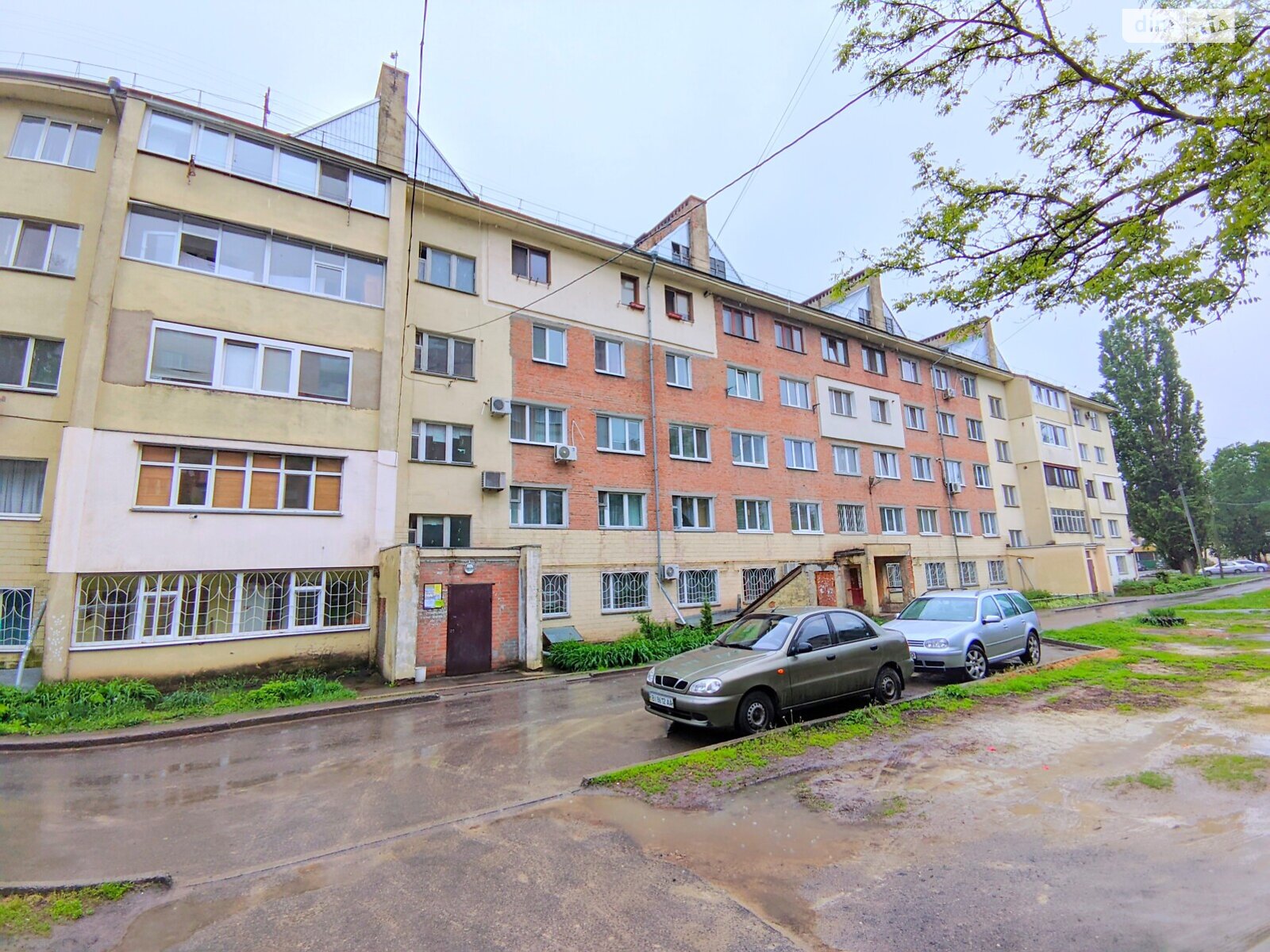 Кімната в Полтаві на пров. Великий в районі пл. Зигіна на продаж фото 1 Кімната в Полтаві на пров. Великий в районі пл. Зигіна на продаж фото 1
