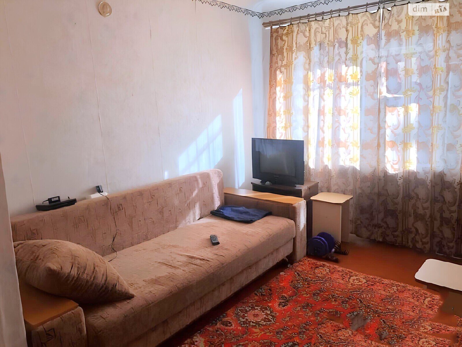 Кімната в Полтаві на вул. Хмельницького Богдана в районі Центр на продаж фото 1 Кімната в Полтаві на вул. Хмельницького Богдана в районі Центр на продаж фото 1