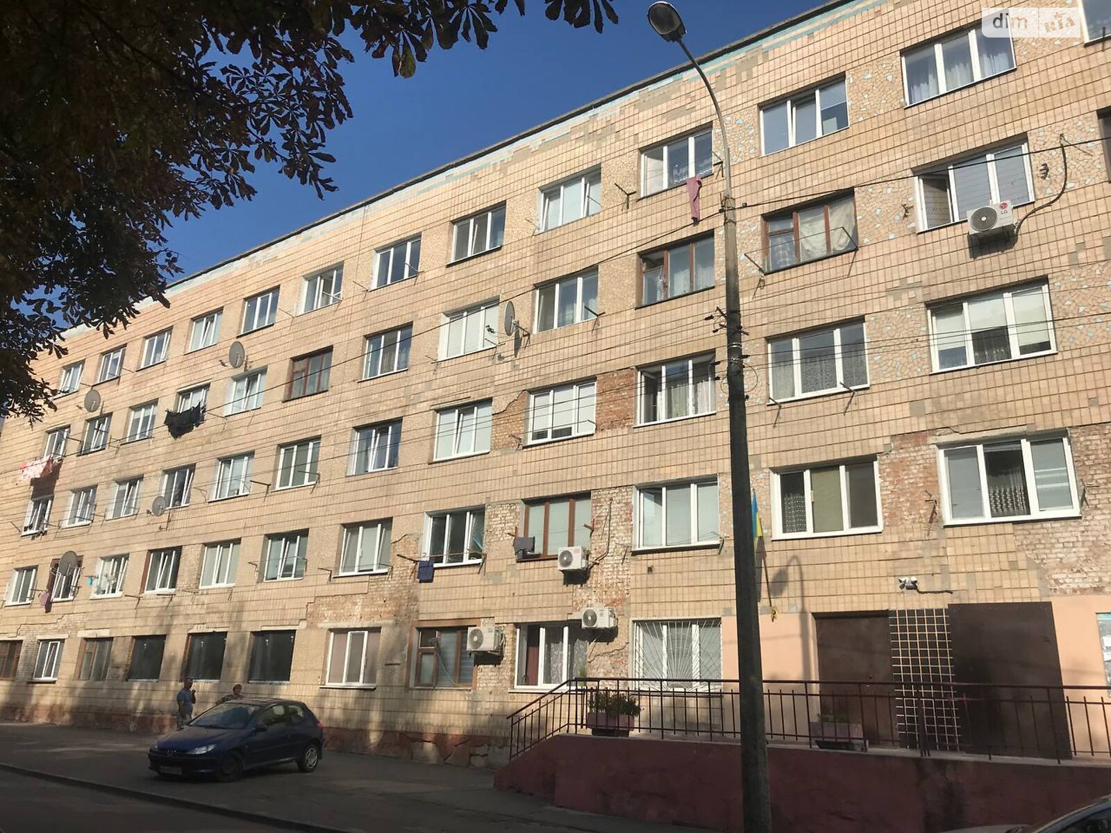 Комната в Ровно, на ул. Фабричная 20 в районе Ленокомбинат на продажу фото 1