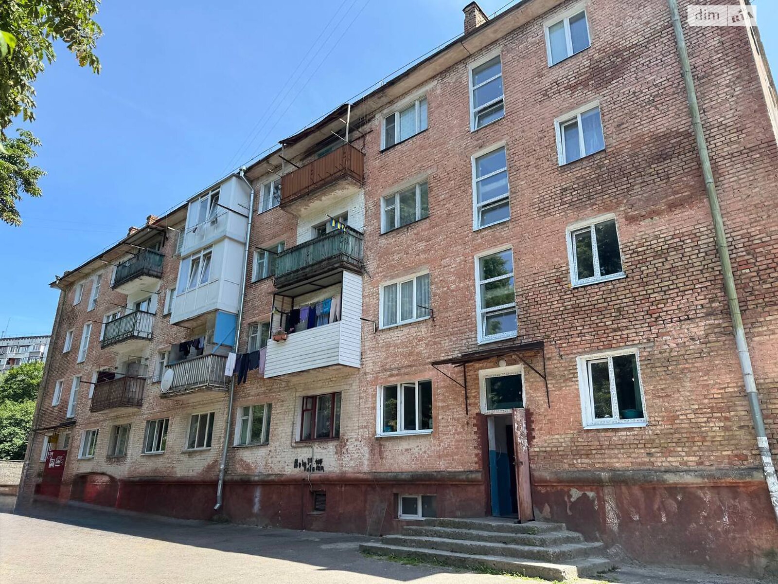 Комната в Ровно, на ул. Крушельницкой Соломии 39 в районе Южный на продажу фото 1 Комната в Ровно, на ул. Крушельницкой Соломии 39 в районе Южный на продажу фото 1
