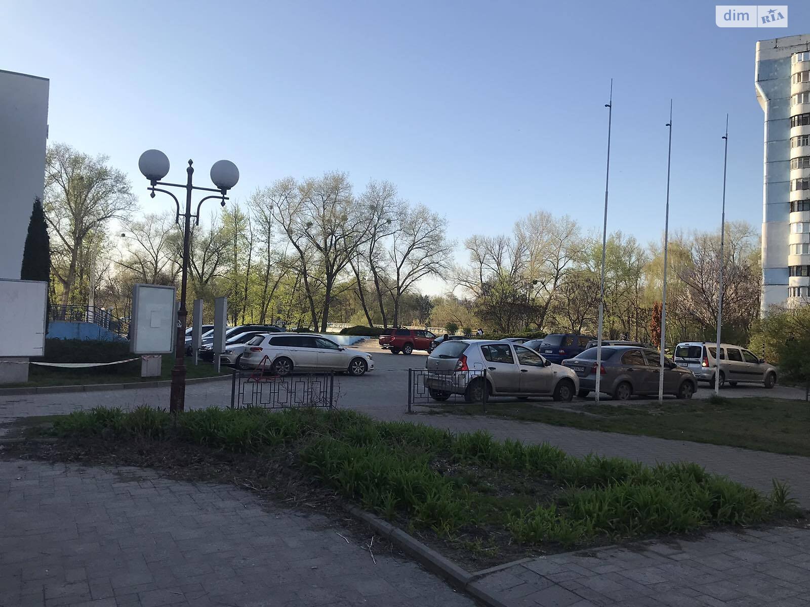 Кімната в Сумах на просп. Свободи 32, кв. 45 в районі Зарічний на продаж фото 1 Кімната в Сумах на просп. Свободи 32, кв. 45 в районі Зарічний на продаж фото 1