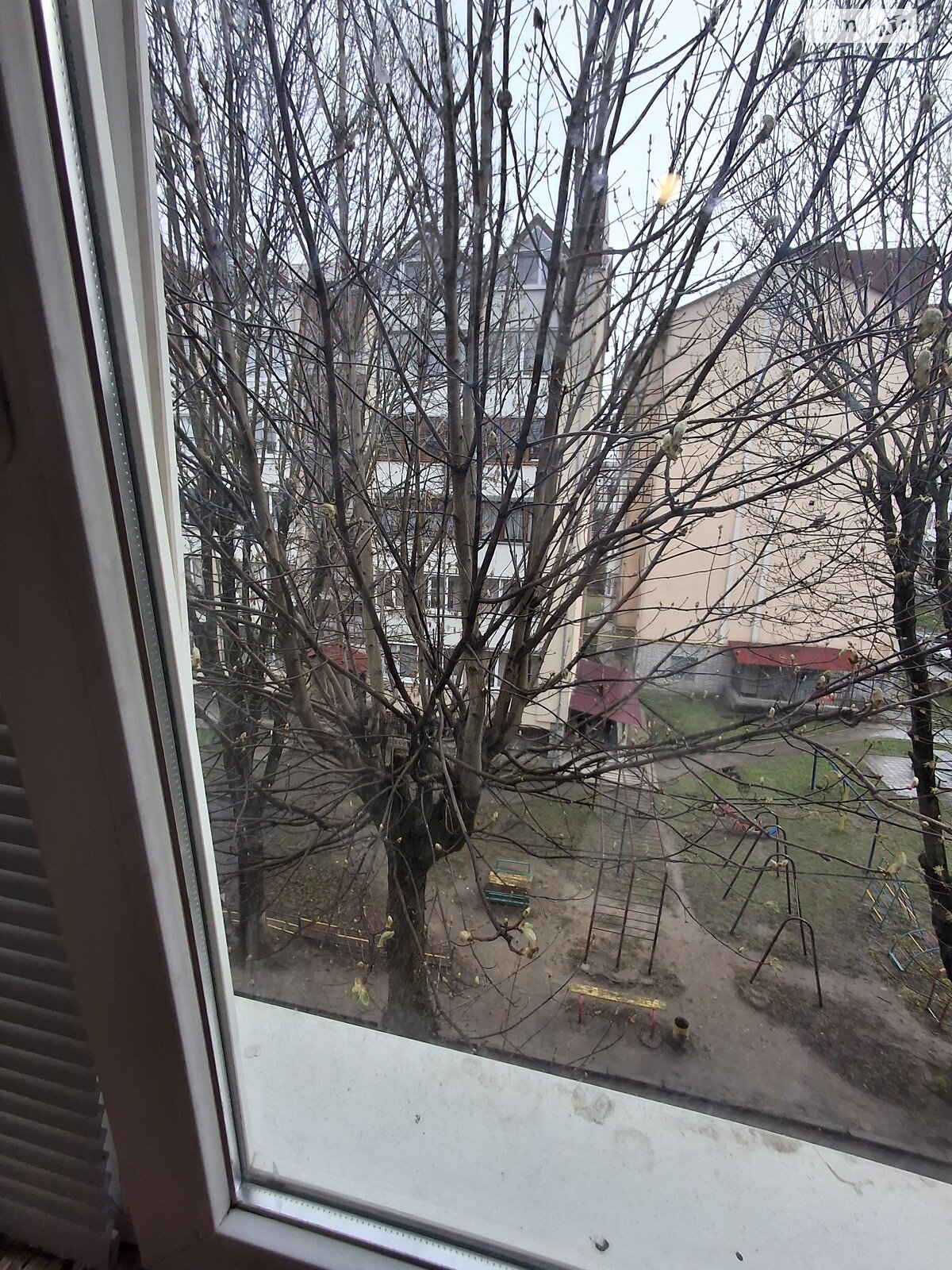 Комната в Тернополе, на просп. Бандеры Степана 88 в районе Восточный на продажу фото 1 Комната в Тернополе, на просп. Бандеры Степана 88 в районе Восточный на продажу фото 1