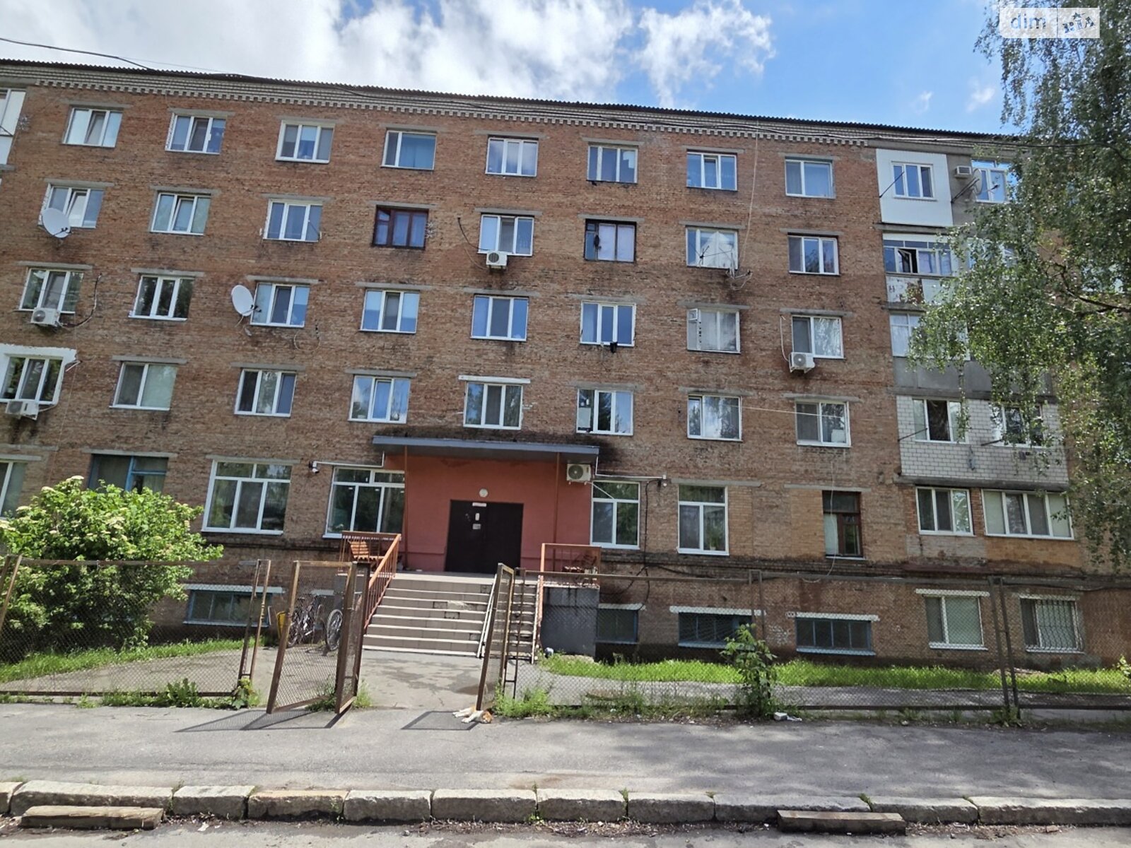 Кімната в Вінниці на вул. Магістратська 98Б в районі Кумбари на продаж фото 1 Кімната в Вінниці на вул. Магістратська 98Б в районі Кумбари на продаж фото 1