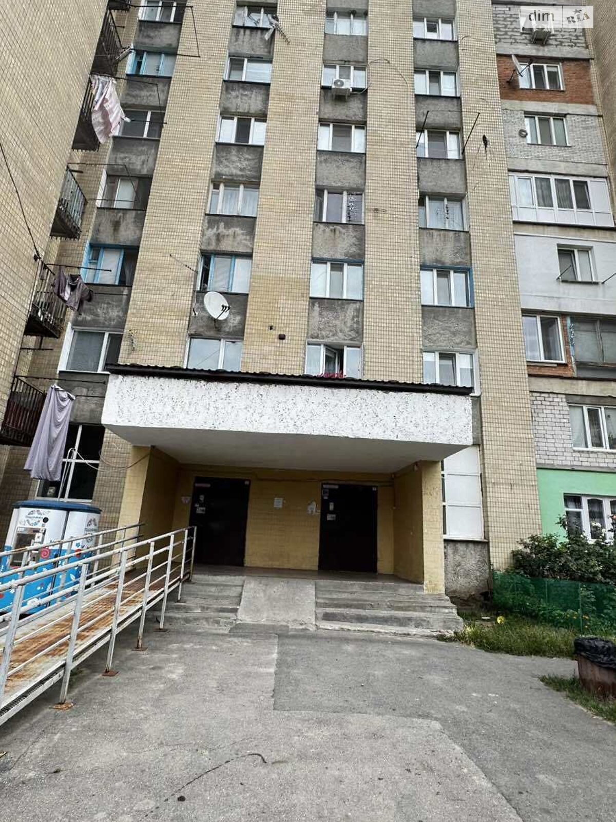 Кімната в Вінниці на вул. Сергія Зулінського в районі Підшипниковий завод на продаж фото 1 Кімната в Вінниці на вул. Сергія Зулінського в районі Підшипниковий завод на продаж фото 1