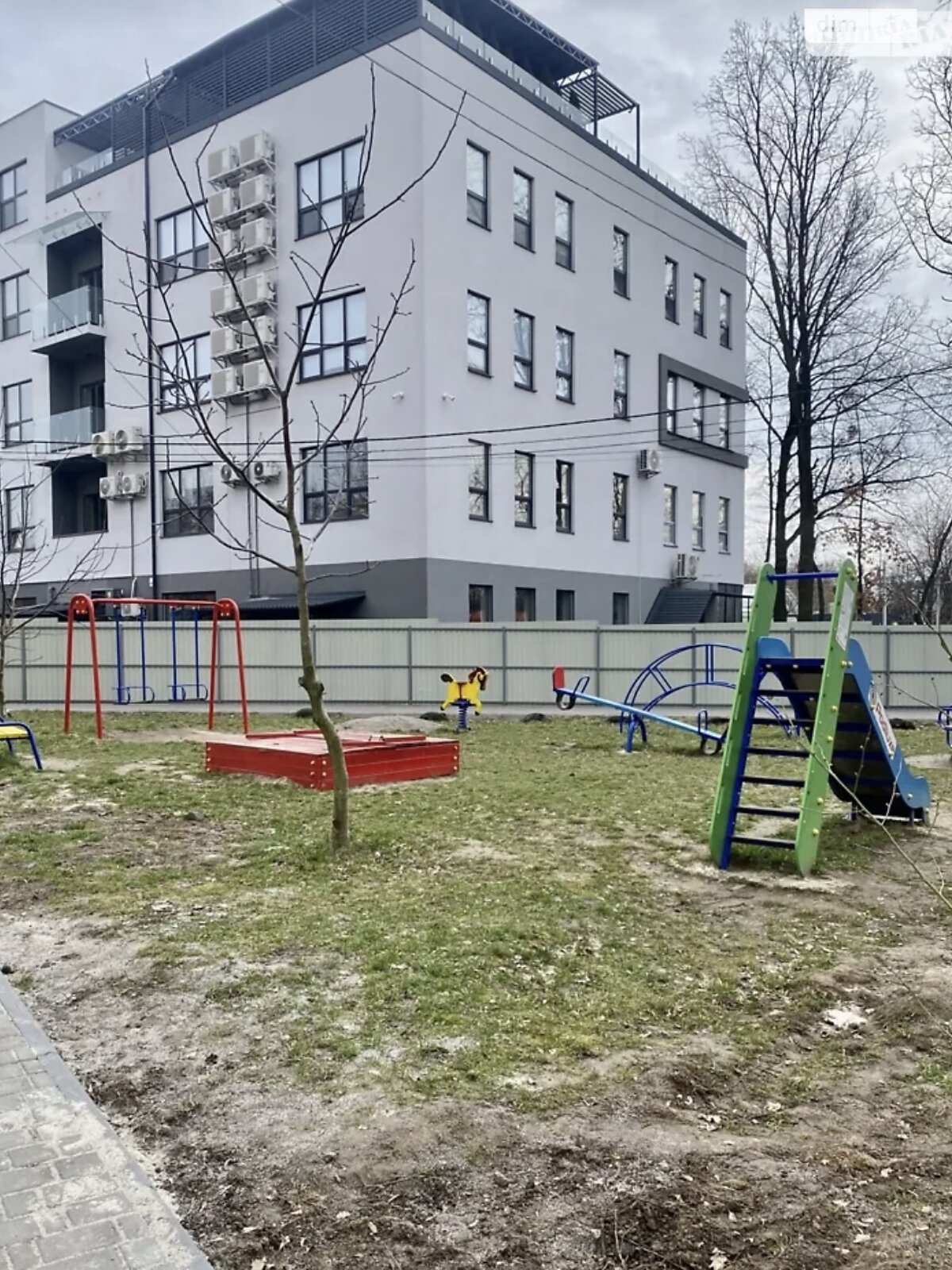 Кімната в Вінниці на вул. Костянтина Василенка 14 в районі Слов’янка на продаж фото 1 Кімната в Вінниці на вул. Костянтина Василенка 14 в районі Слов’янка на продаж фото 1