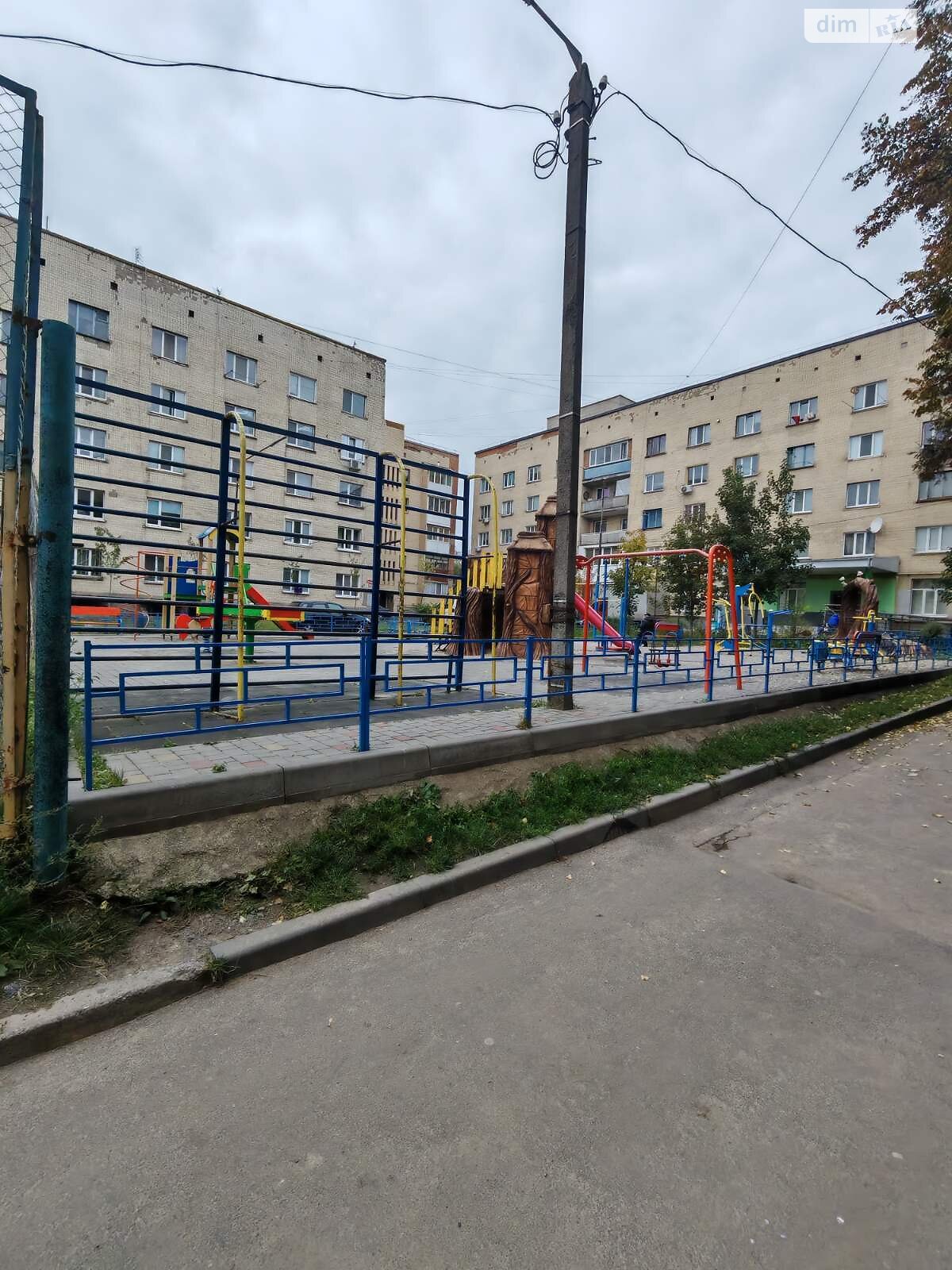 Кімната в Вінниці на вул. Лялі Ратушної в районі Слов’янка на продаж фото 1 Кімната в Вінниці на вул. Лялі Ратушної в районі Слов’янка на продаж фото 1
