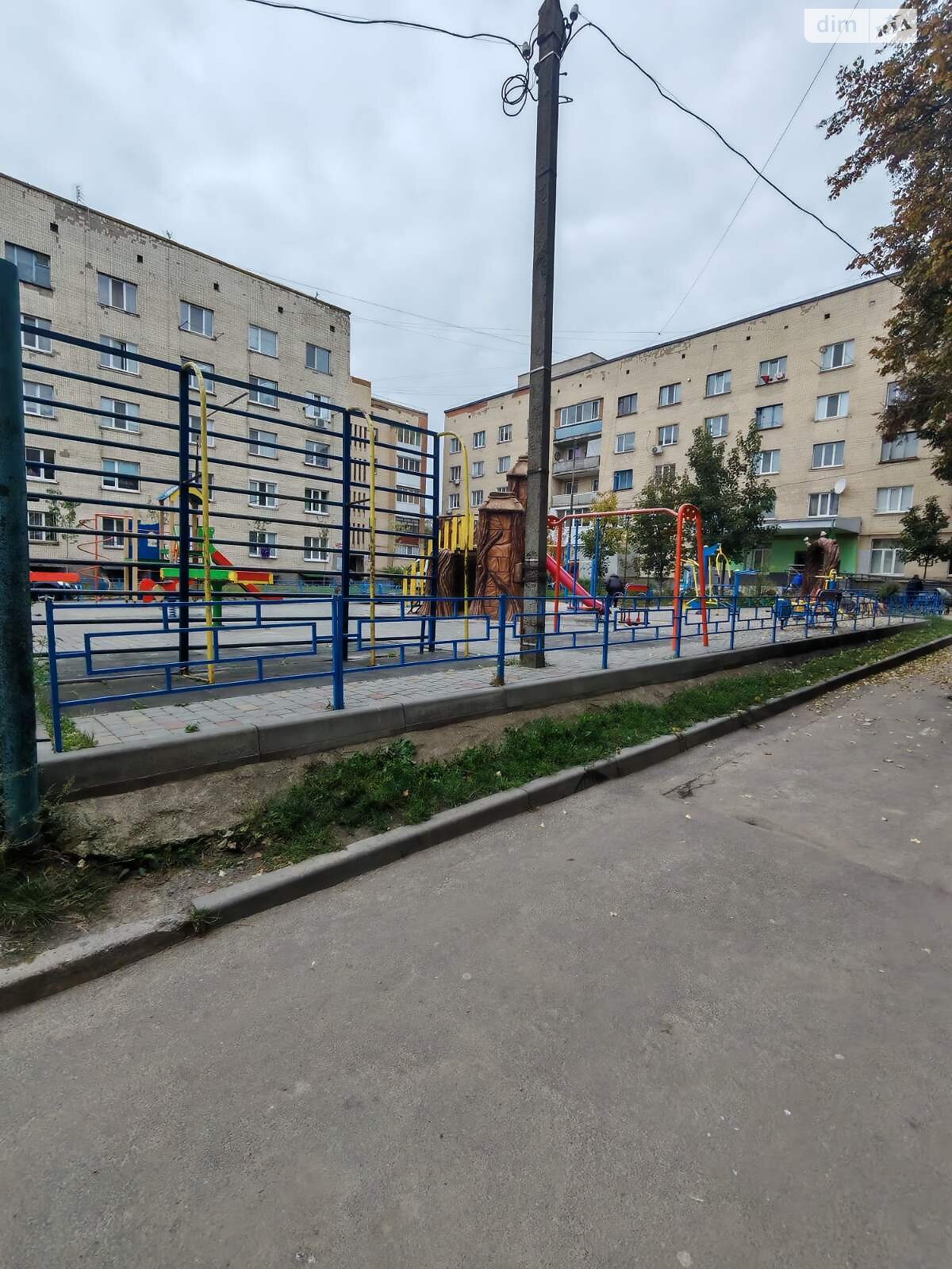 Кімната в Вінниці на вул. Лялі Ратушної в районі Слов’янка на продаж фото 1 Кімната в Вінниці на вул. Лялі Ратушної в районі Слов’янка на продаж фото 1