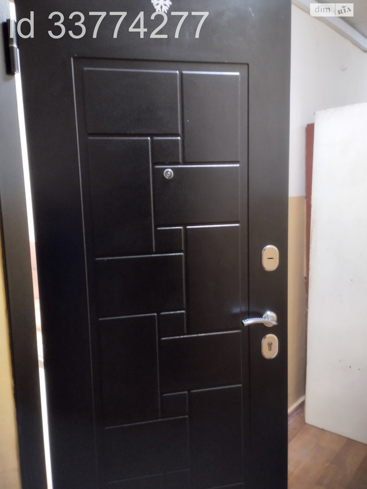 Кімната в Вінниці на вул. Лялі Ратушної 130 в районі Слов’янка на продаж фото 1 Кімната в Вінниці на вул. Лялі Ратушної 130 в районі Слов’янка на продаж фото 1