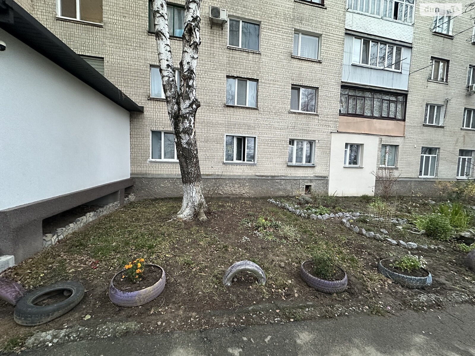 Кімната в Вінниці на вул. Лялі Ратушної 132 в районі Слов’янка на продаж фото 1 Кімната в Вінниці на вул. Лялі Ратушної 132 в районі Слов’янка на продаж фото 1