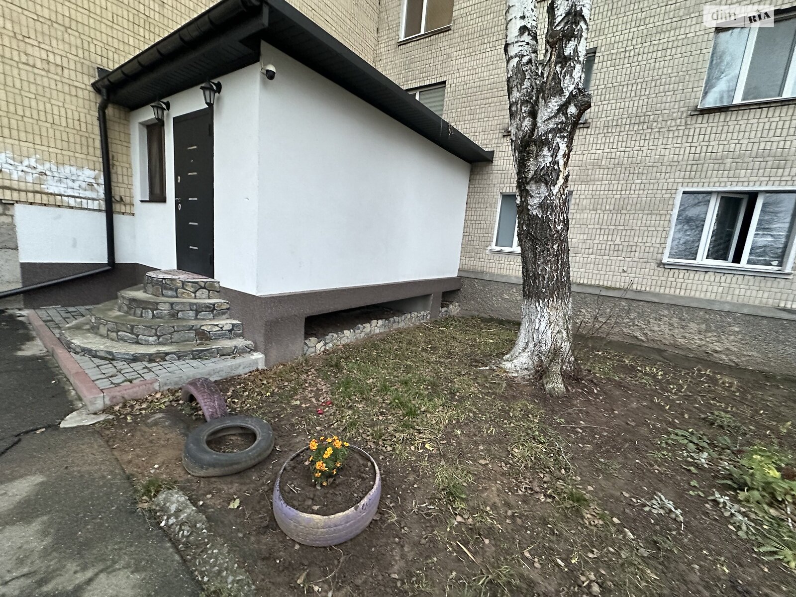 Кімната в Вінниці на вул. Лялі Ратушної 132 в районі Слов’янка на продаж фото 1 Кімната в Вінниці на вул. Лялі Ратушної 132 в районі Слов’янка на продаж фото 1