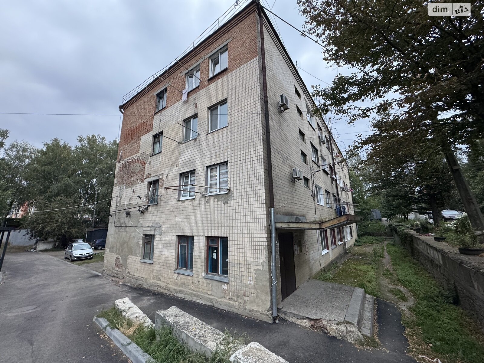 Комната в Виннице, на ул. Шевченко 6 в районе Славянка на продажу фото 1 Комната в Виннице, на ул. Шевченко 6 в районе Славянка на продажу фото 1