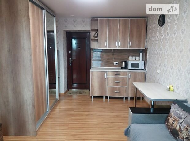 Комната в Виннице, на ул. Юрия Смирнова в районе Старый город на продажу фото 1 Комната в Виннице, на ул. Юрия Смирнова в районе Старый город на продажу фото 1