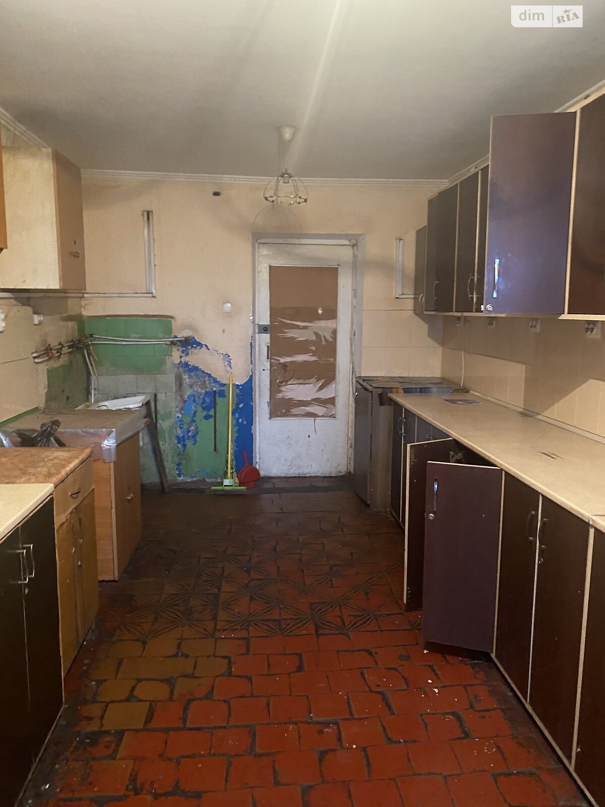 Комната в Виннице, на ул. Дмитрия Белоконя 34 в районе Тяжилов на продажу фото 1 Комната в Виннице, на ул. Дмитрия Белоконя 34 в районе Тяжилов на продажу фото 1