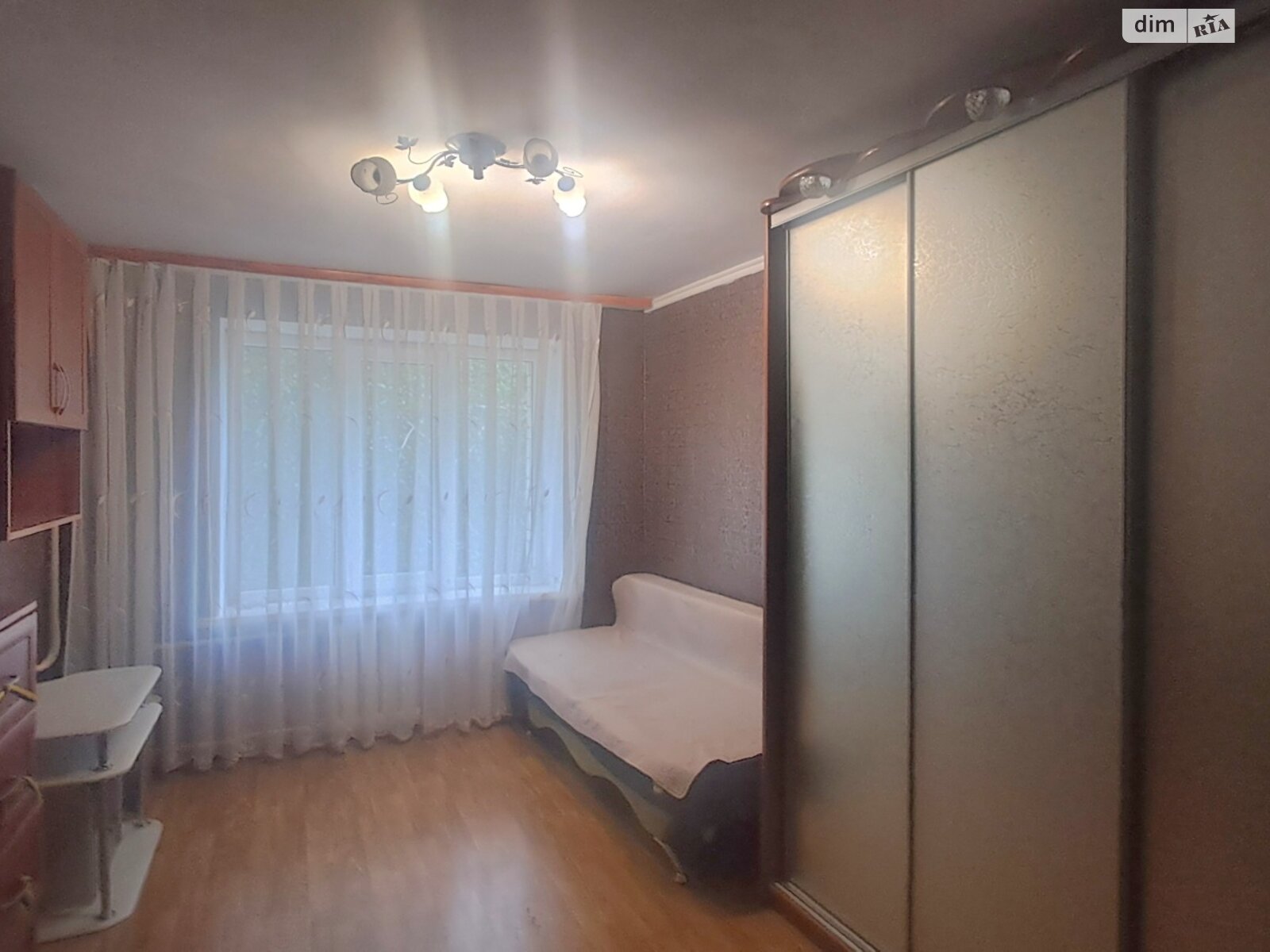Кімната в Вінниці на вул. Лялі Ратушної в районі Вишенька на продаж фото 1 Кімната в Вінниці на вул. Лялі Ратушної в районі Вишенька на продаж фото 1