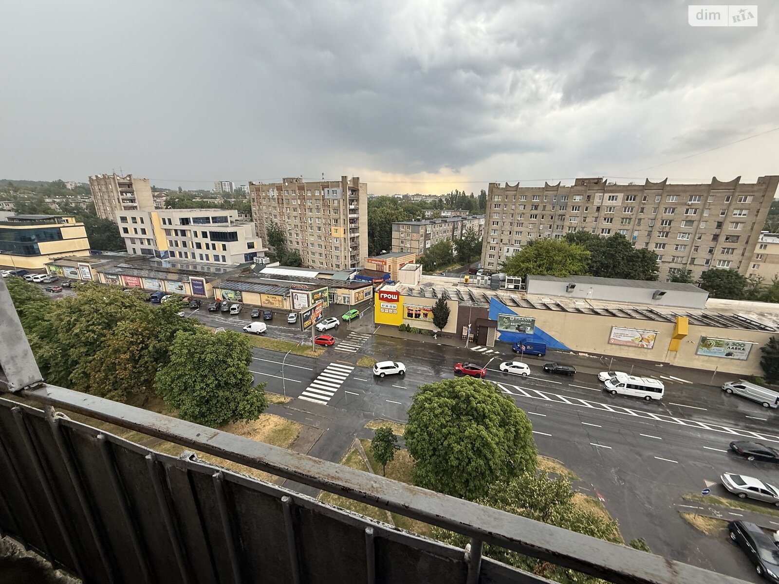 Кімната в Вінниці на просп. Юності 14 в районі Вишенька на продаж фото 1 Кімната в Вінниці на просп. Юності 14 в районі Вишенька на продаж фото 1