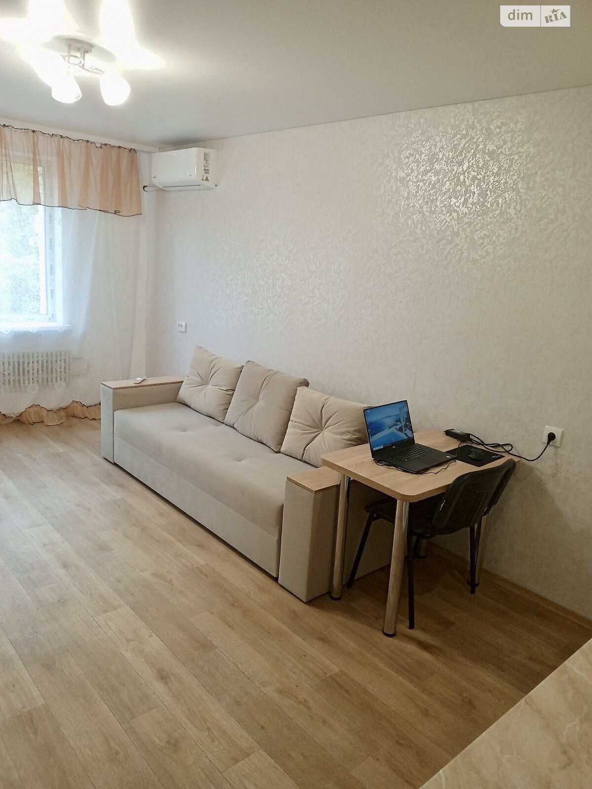 Кімната в Вінниці на просп. Юності 14 в районі Вишенька на продаж фото 1 Кімната в Вінниці на просп. Юності 14 в районі Вишенька на продаж фото 1
