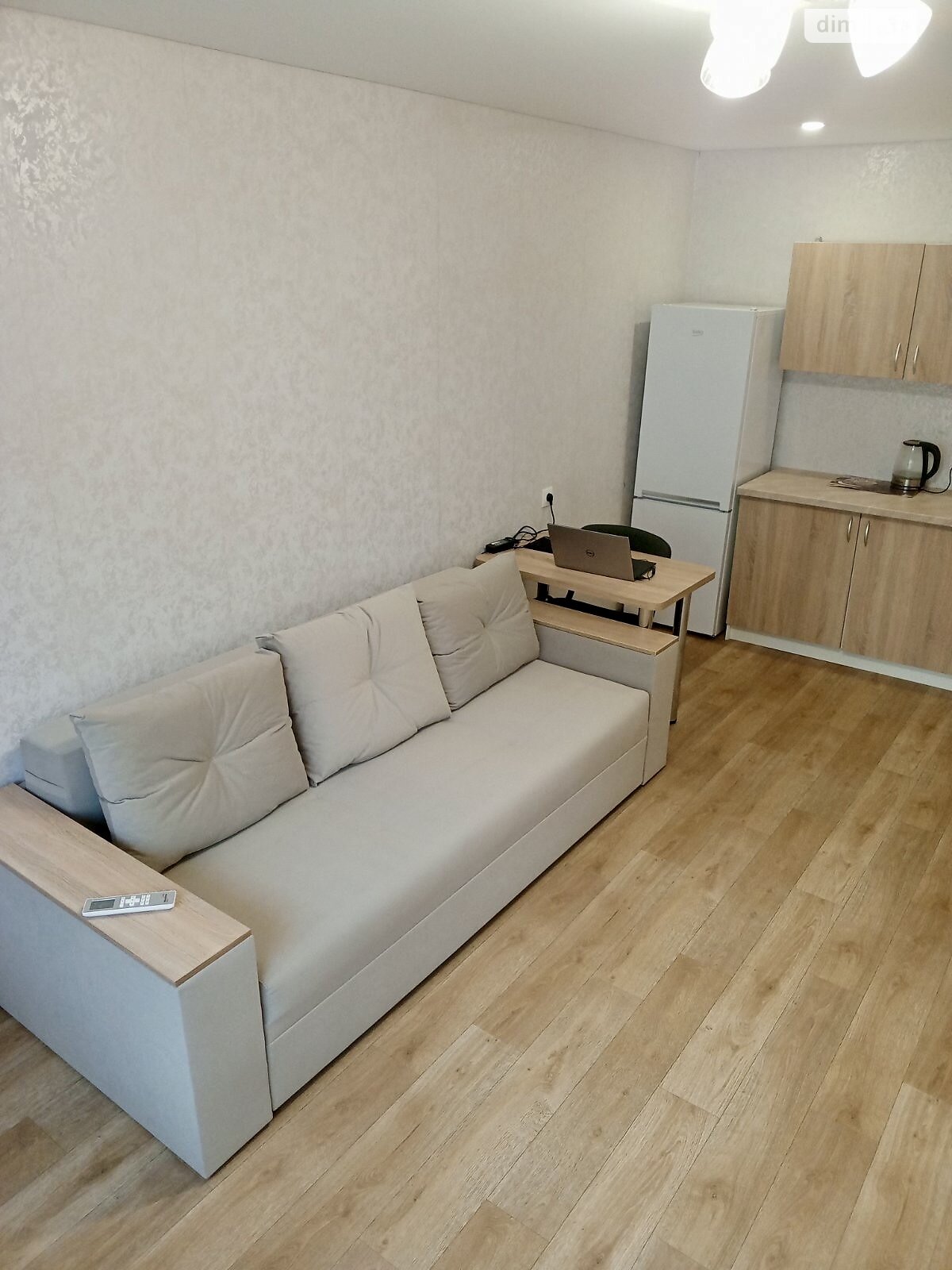 Кімната в Вінниці на просп. Юності 14 в районі Вишенька на продаж фото 1 Кімната в Вінниці на просп. Юності 14 в районі Вишенька на продаж фото 1
