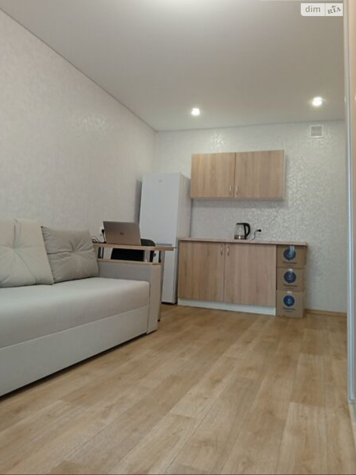 Комната в Виннице, на просп. Юности в районе Вишенка на продажу фото 1 Комната в Виннице, на просп. Юности в районе Вишенка на продажу фото 1