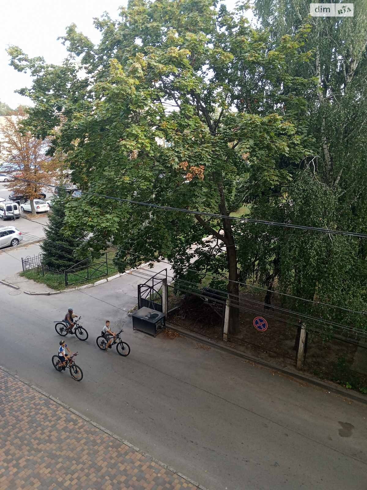 Комната в Виннице, на просп. Юности в районе Вишенка на продажу фото 1 Комната в Виннице, на просп. Юности в районе Вишенка на продажу фото 1