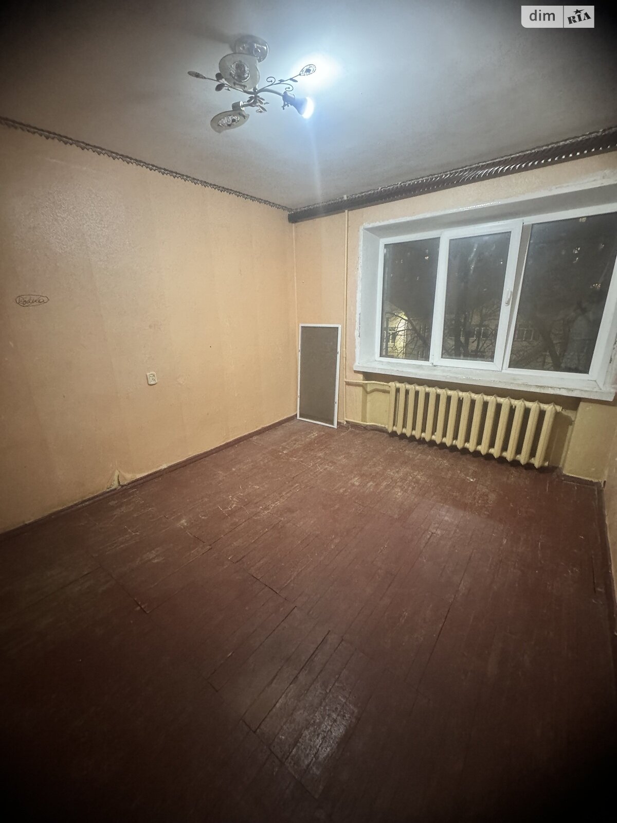 Комната в Виннице, на ул. Антонова Олега в районе Военный городок на продажу фото 1 Комната в Виннице, на ул. Антонова Олега в районе Военный городок на продажу фото 1