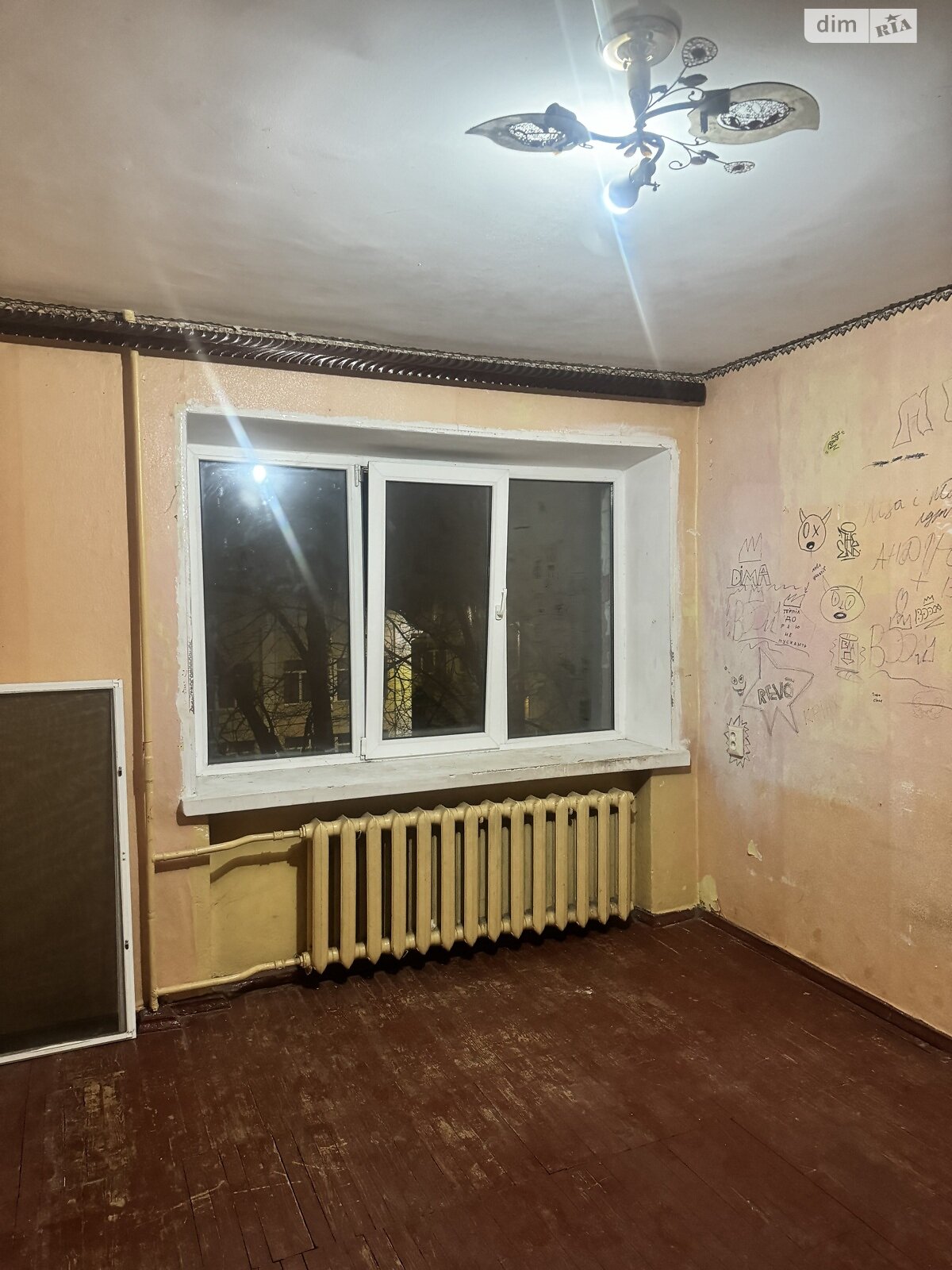Комната в Виннице, на ул. Антонова Олега в районе Военный городок на продажу фото 1 Комната в Виннице, на ул. Антонова Олега в районе Военный городок на продажу фото 1