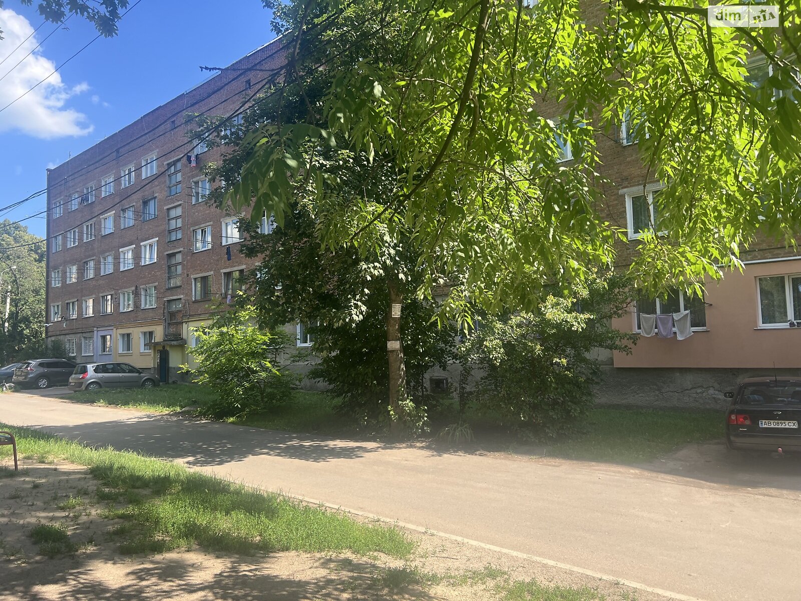Комната в Виннице, на ул. Антонова Олега в районе Военный городок на продажу фото 1 Комната в Виннице, на ул. Антонова Олега в районе Военный городок на продажу фото 1
