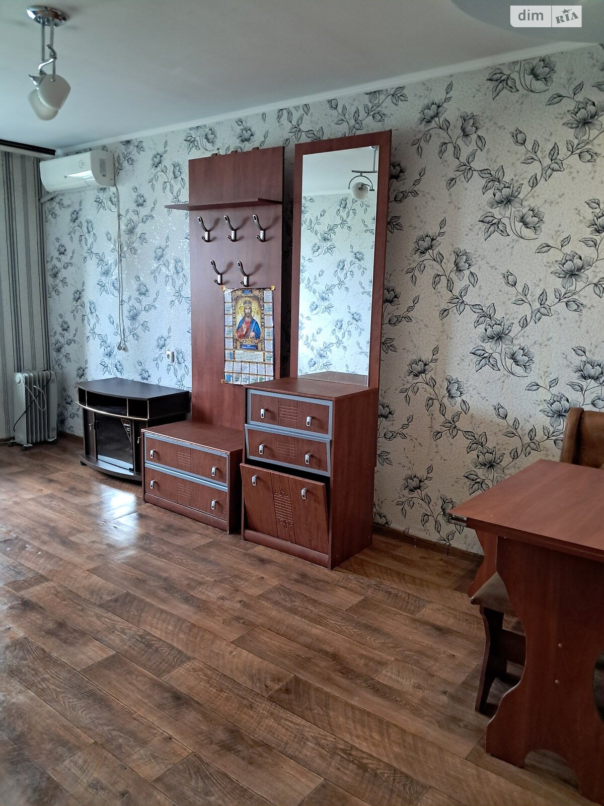 Комната в Запорожье, на ул. Привокзальная 7, кв. 611 в районе Коммунарский на продажу фото 1 Комната в Запорожье, на ул. Привокзальная 7, кв. 611 в районе Коммунарский на продажу фото 1