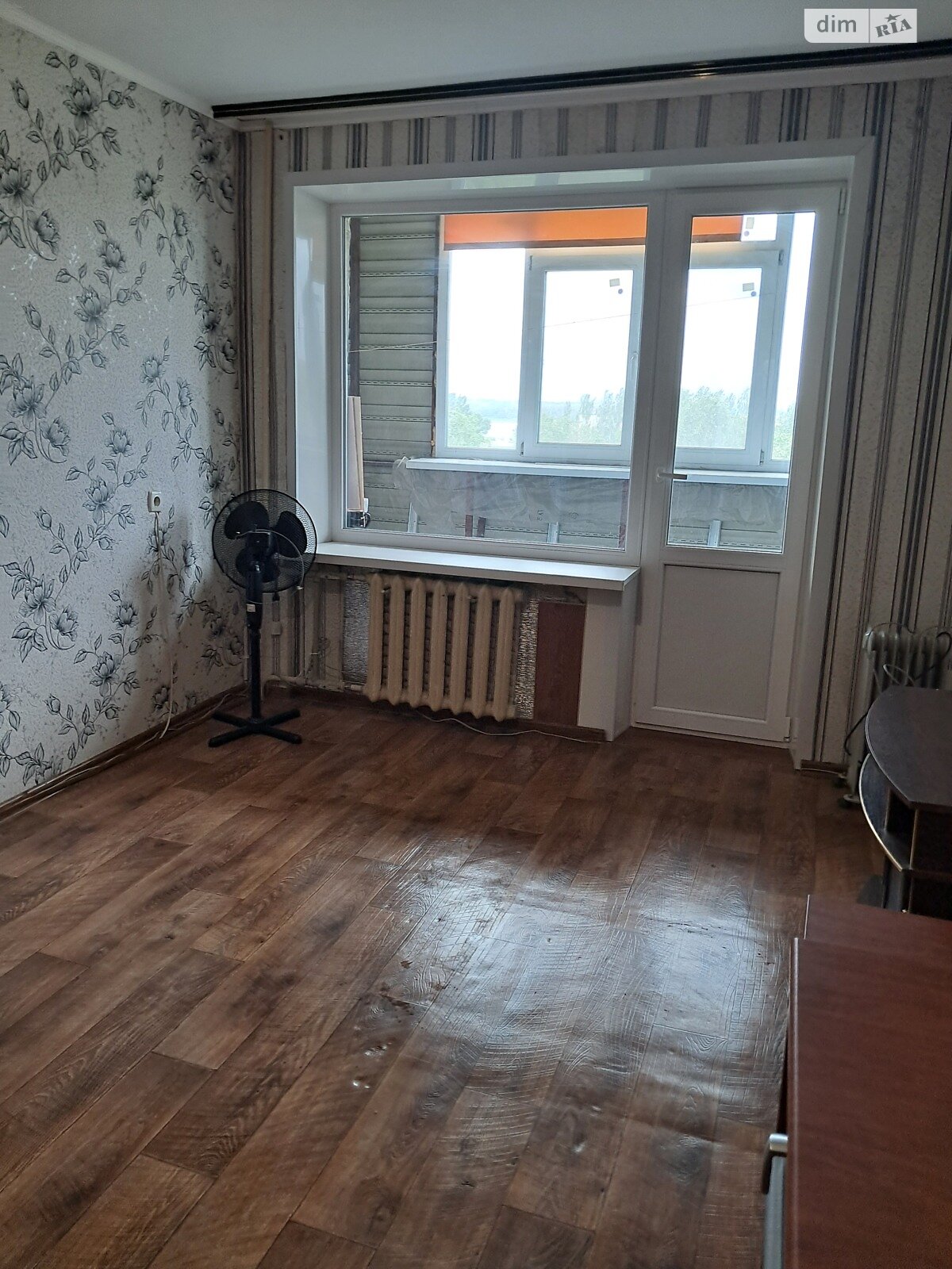 Комната в Запорожье, на ул. Привокзальная 7, кв. 611 в районе Коммунарский на продажу фото 1 Комната в Запорожье, на ул. Привокзальная 7, кв. 611 в районе Коммунарский на продажу фото 1