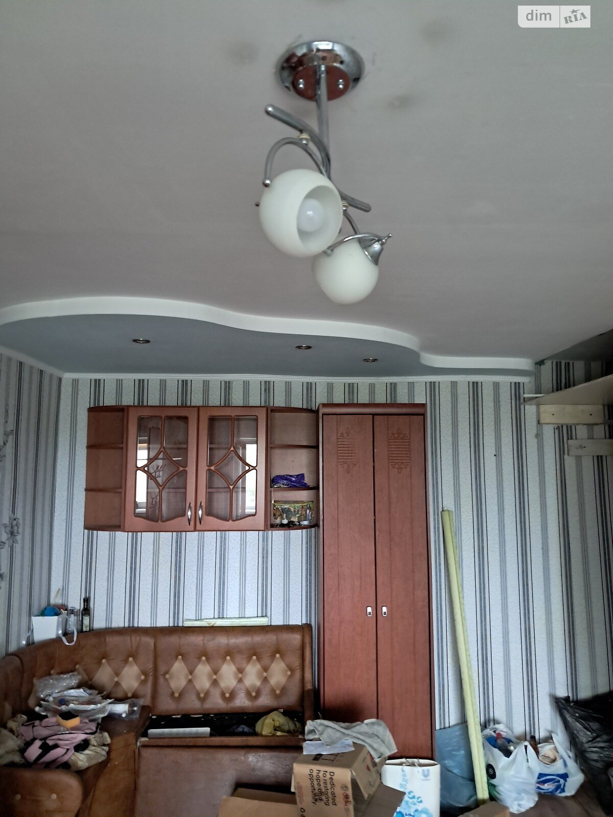 Комната в Запорожье, на ул. Привокзальная 7, кв. 611 в районе Коммунарский на продажу фото 1 Комната в Запорожье, на ул. Привокзальная 7, кв. 611 в районе Коммунарский на продажу фото 1