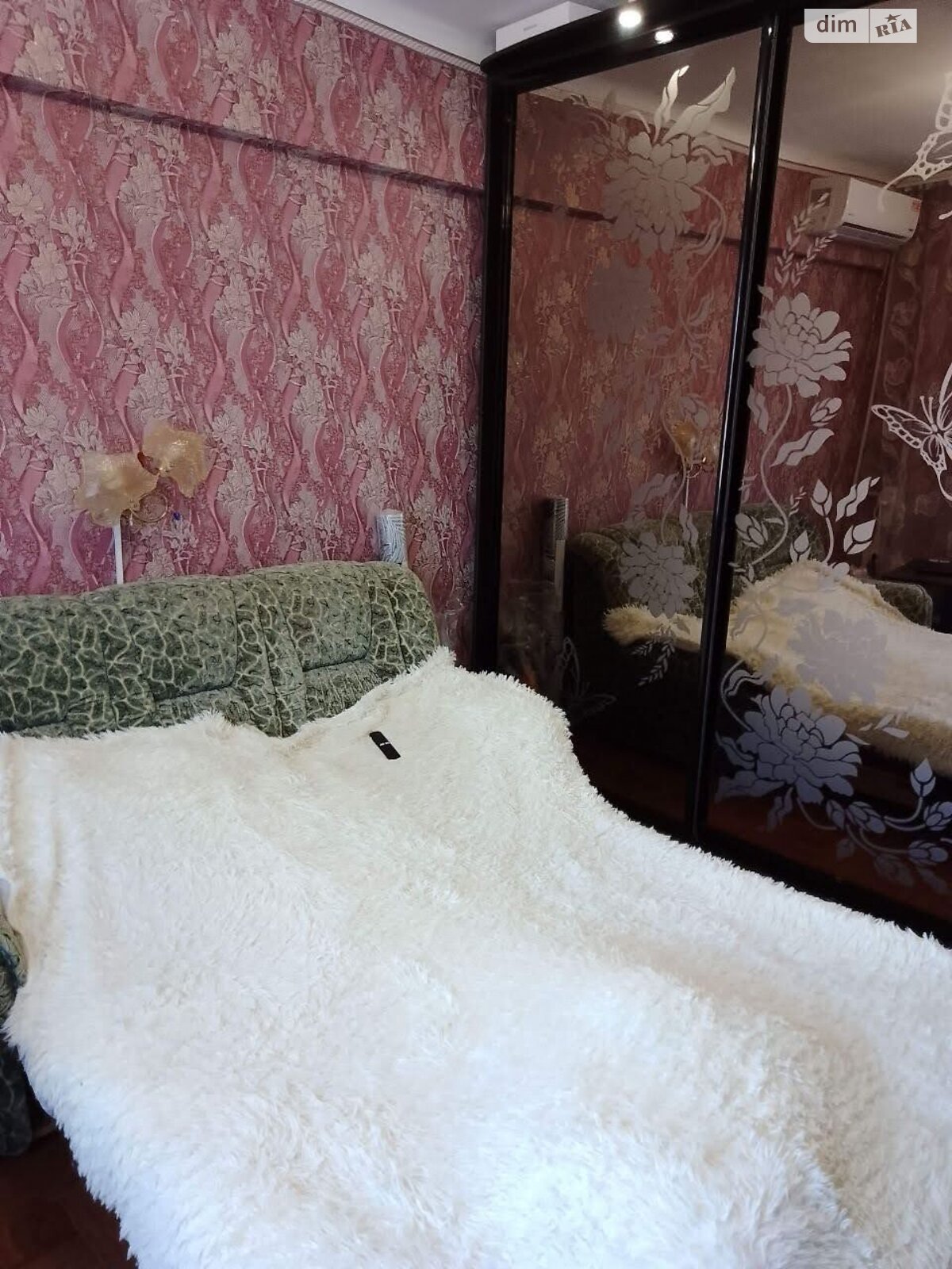 Кімната в Запоріжжі на вул. Сталеварів 19 в районі Вознесенівський (Орджонікідзевський) на продаж фото 1 Кімната в Запоріжжі на вул. Сталеварів 19 в районі Вознесенівський (Орджонікідзевський) на продаж фото 1