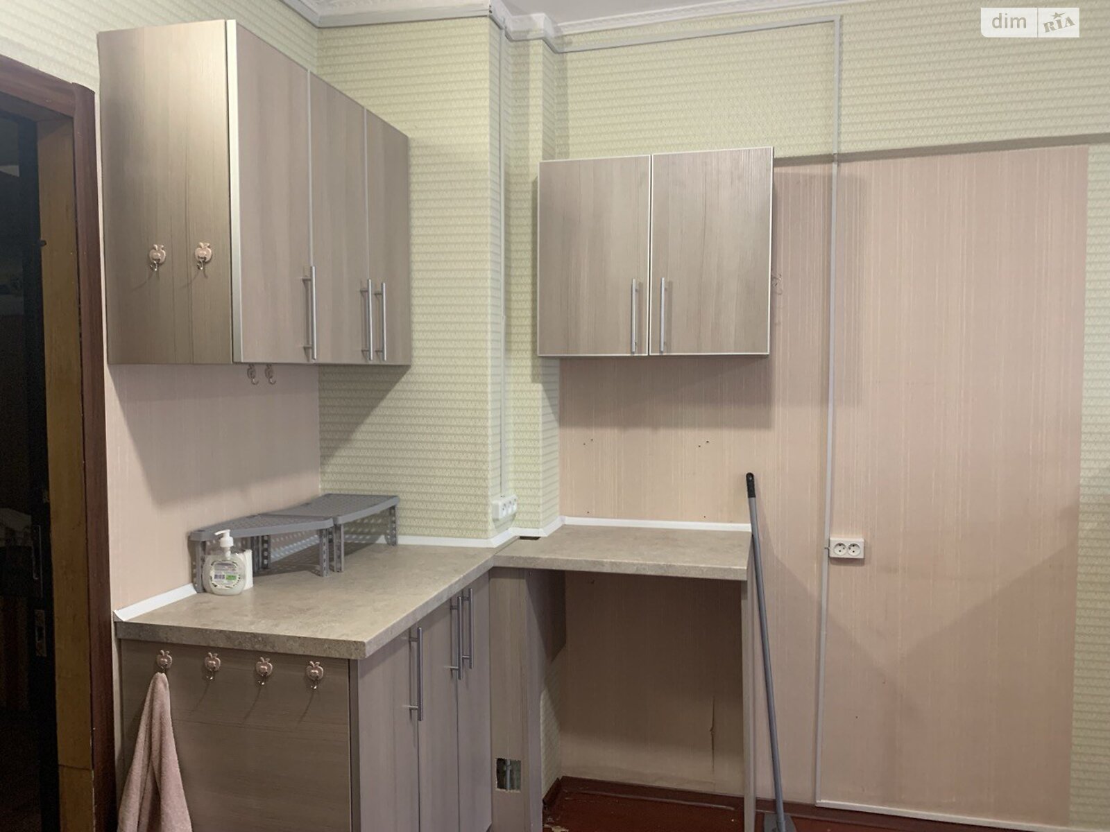 Комната в Запорожье, на ул. Сталеваров 19 в районе Вознесеновский (Орджоникидзевский) на продажу фото 1