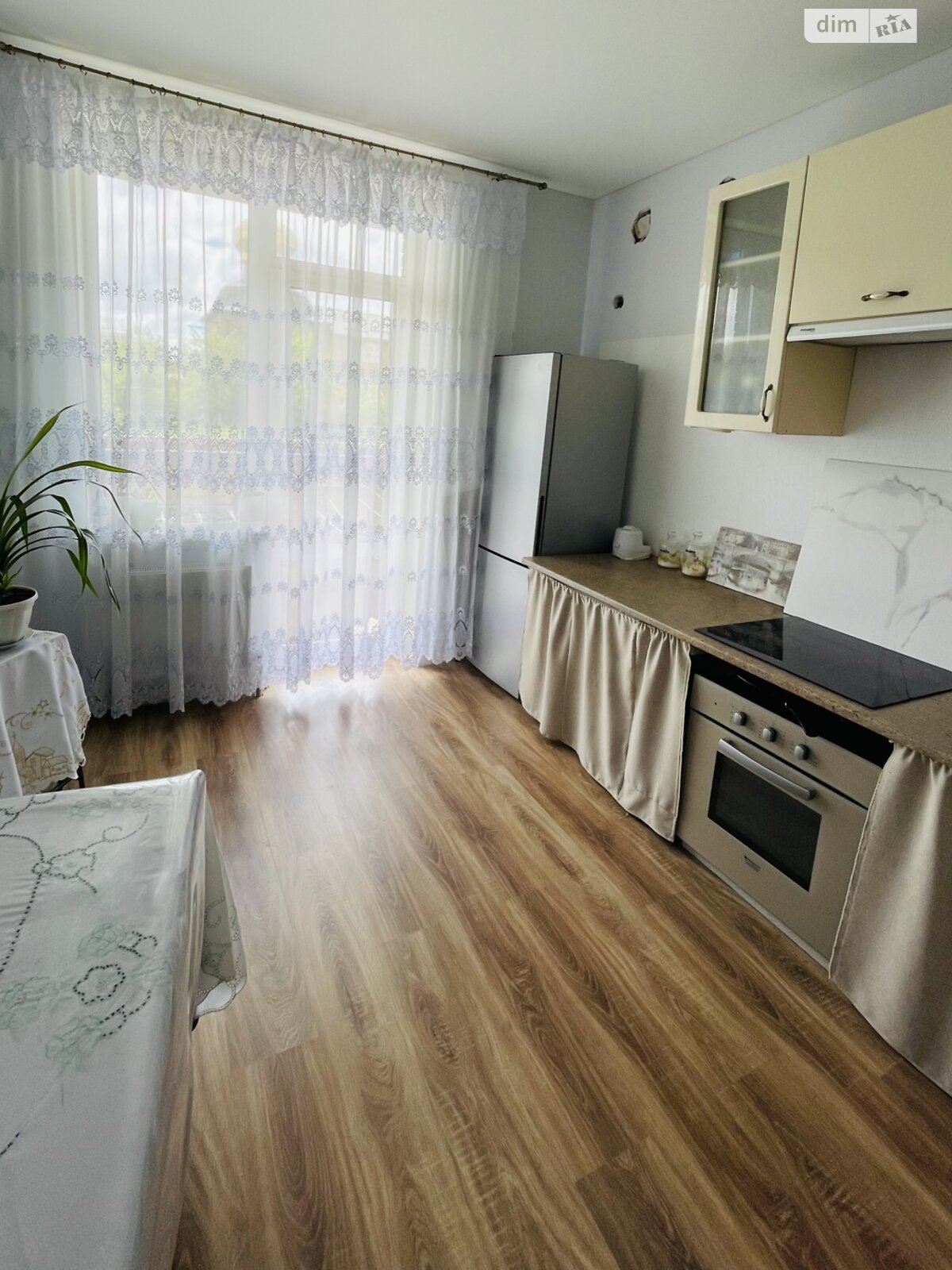 Продаж двокімнатної квартири в Агрономічному, на вул. Грушевського, фото 1 Продаж двокімнатної квартири в Агрономічному, на вул. Грушевського, фото 1
