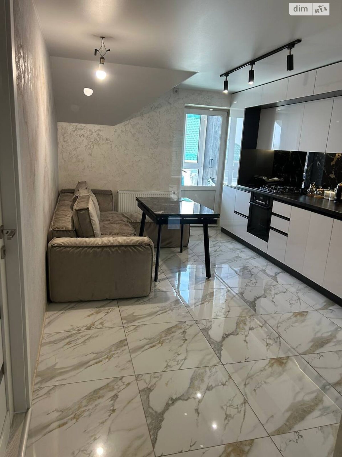 Продажа двухкомнатной квартиры в Агрономичном, на ул. Центральная 5, фото 1 Продажа двухкомнатной квартиры в Агрономичном, на ул. Центральная 5, фото 1