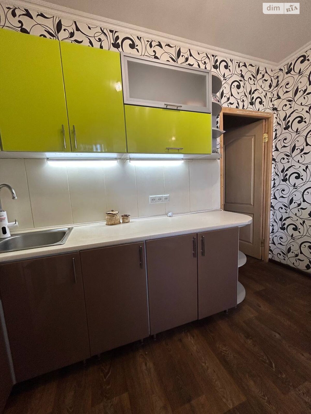 Продажа трехкомнатной квартиры в Ахтырке, на ул. Полтавская 10Б, район Ахтырка фото 1