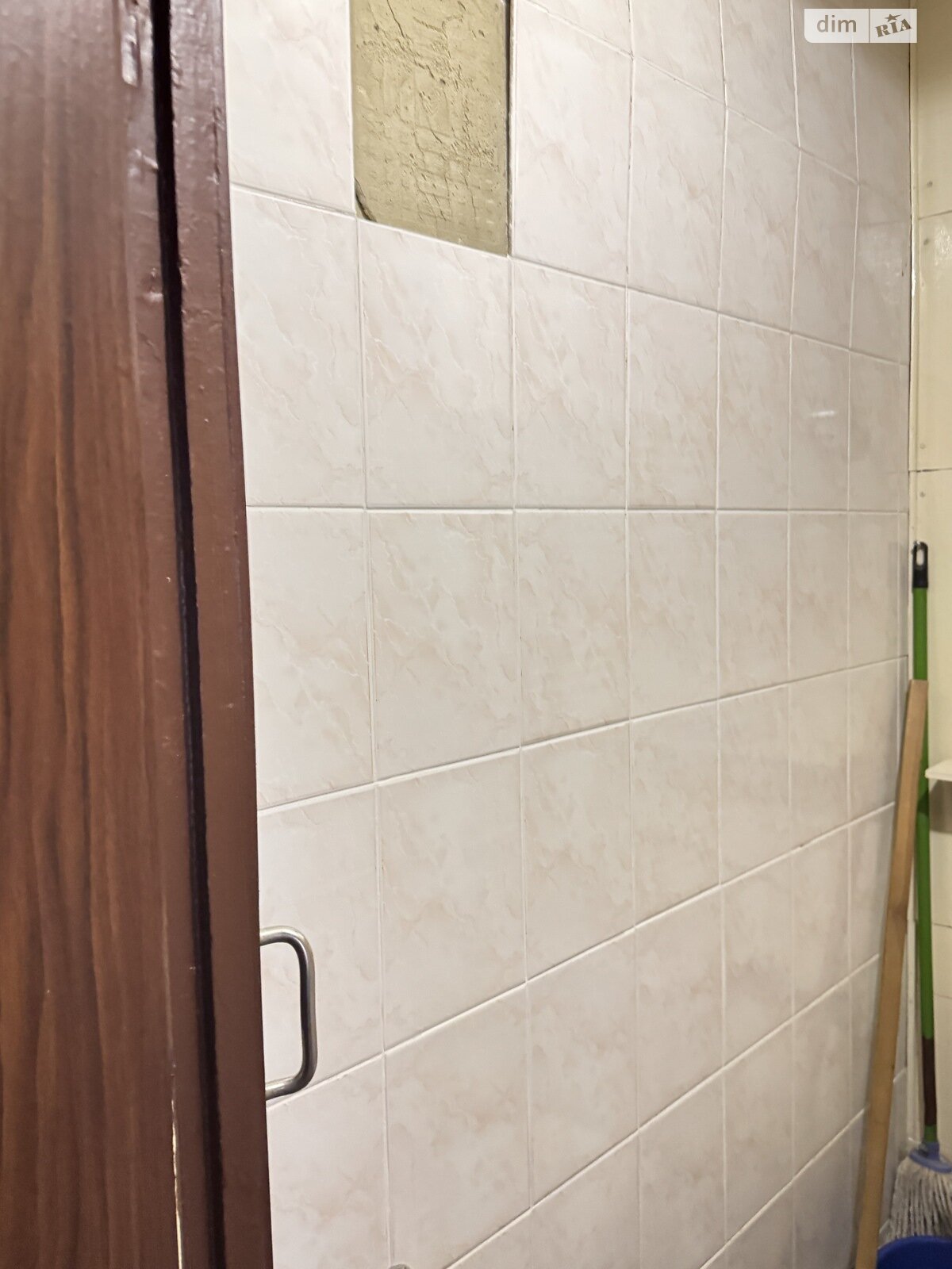 Продаж трикімнатної квартири в Олександрії, на просп. Соборний 101, кв. 8, фото 1 Продаж трикімнатної квартири в Олександрії, на просп. Соборний 101, кв. 8, фото 1