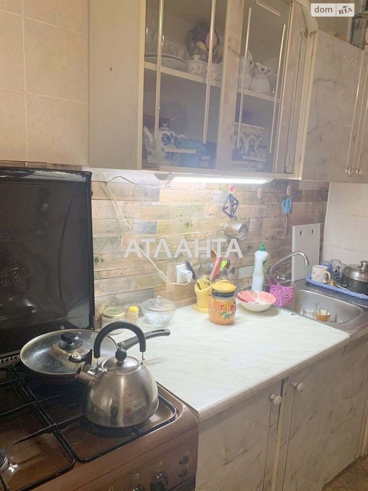 Продажа двухкомнатной квартиры в Александровке, на ул. Центральная, фото 1 Продажа двухкомнатной квартиры в Александровке, на ул. Центральная, фото 1