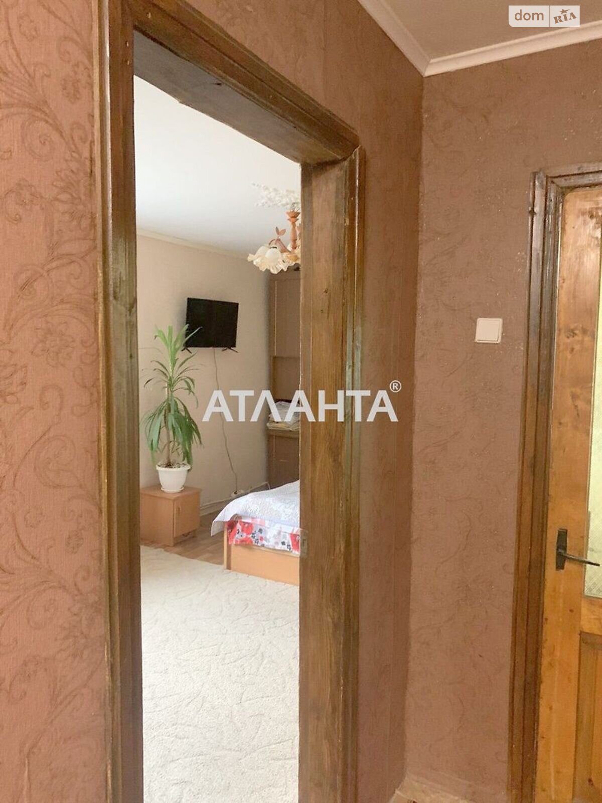 Продажа двухкомнатной квартиры в Александровке, на ул. Центральная, фото 1 Продажа двухкомнатной квартиры в Александровке, на ул. Центральная, фото 1
