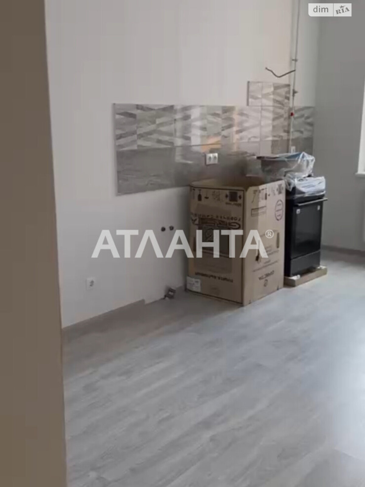 Продаж трикімнатної квартири в Авангарді, на вул. Василя Спрейса, фото 1 Продаж трикімнатної квартири в Авангарді, на вул. Василя Спрейса, фото 1