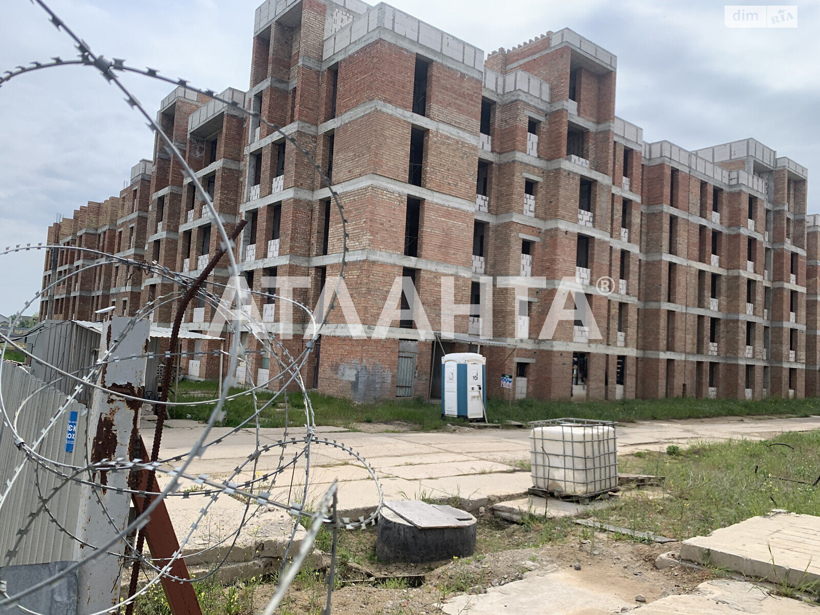 Продаж трикімнатної квартири в Авангарді, на вул. Василя Спрейса, фото 1 Продаж трикімнатної квартири в Авангарді, на вул. Василя Спрейса, фото 1