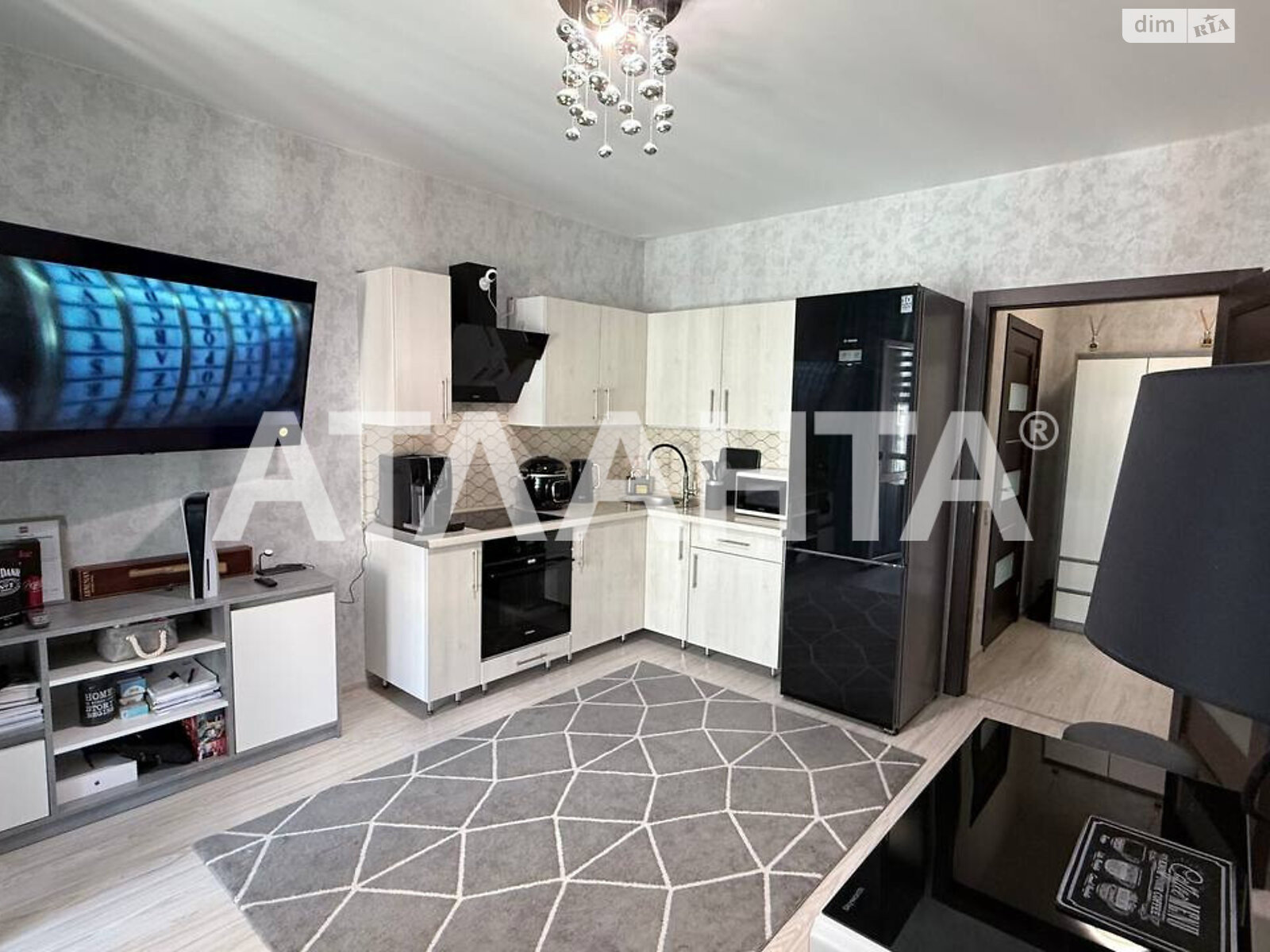 Продажа однокомнатной квартиры в Авангарде, на ул. Василия Спрейса 13, фото 1 Продажа однокомнатной квартиры в Авангарде, на ул. Василия Спрейса 13, фото 1