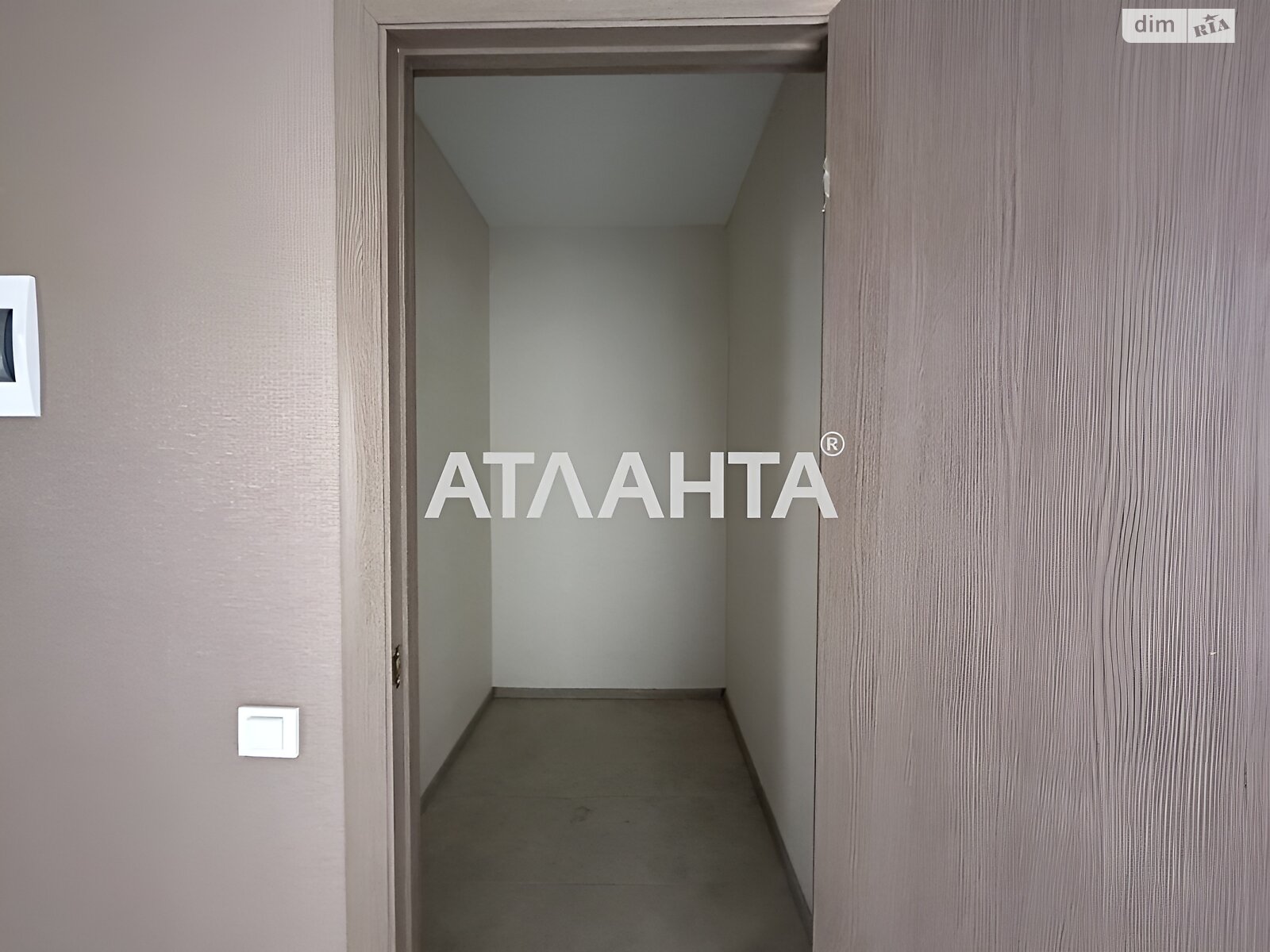 Продаж трикімнатної квартири в Авангарді,, фото 1