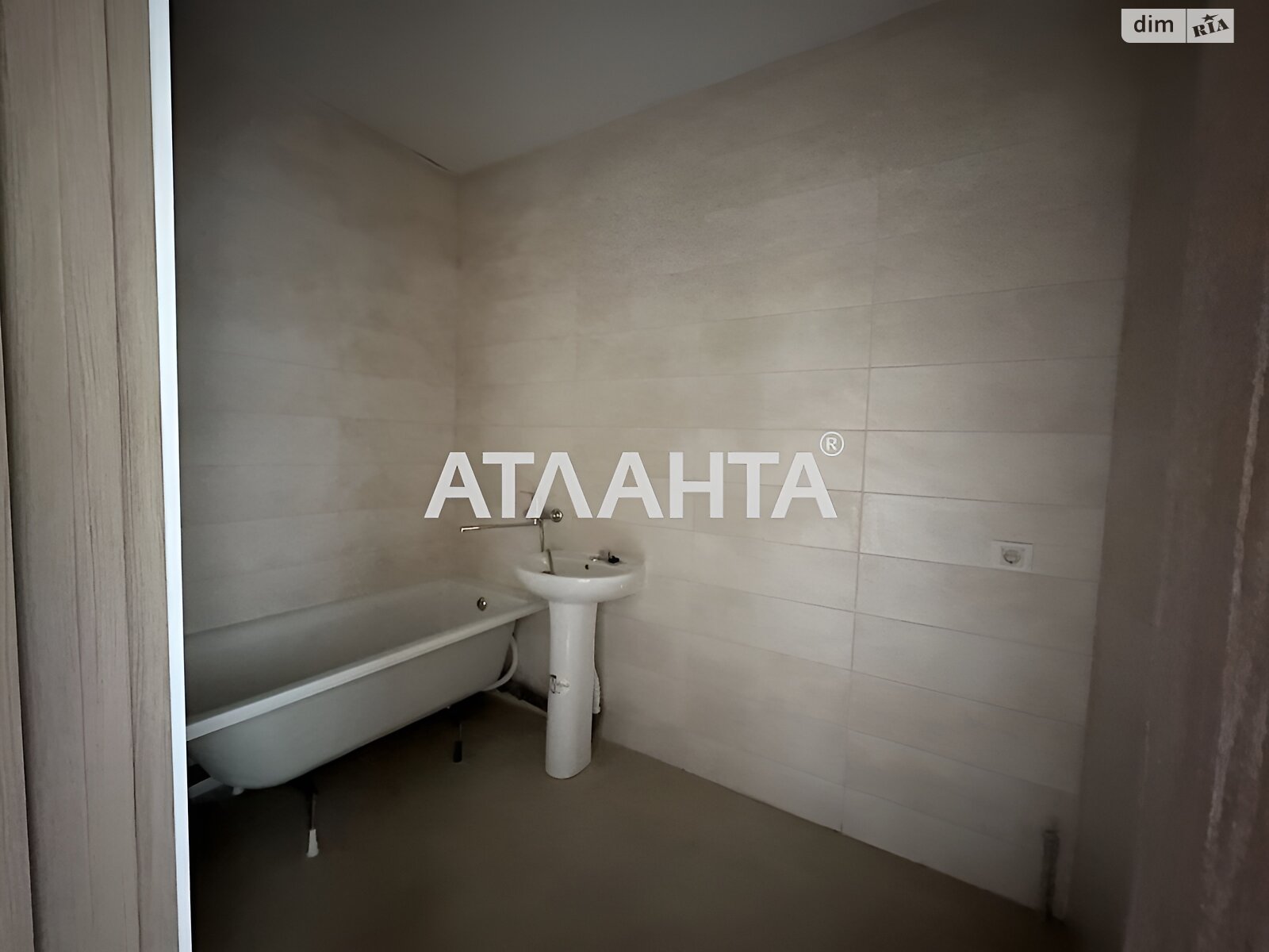 Продаж трикімнатної квартири в Авангарді,, фото 1 Продаж трикімнатної квартири в Авангарді,, фото 1