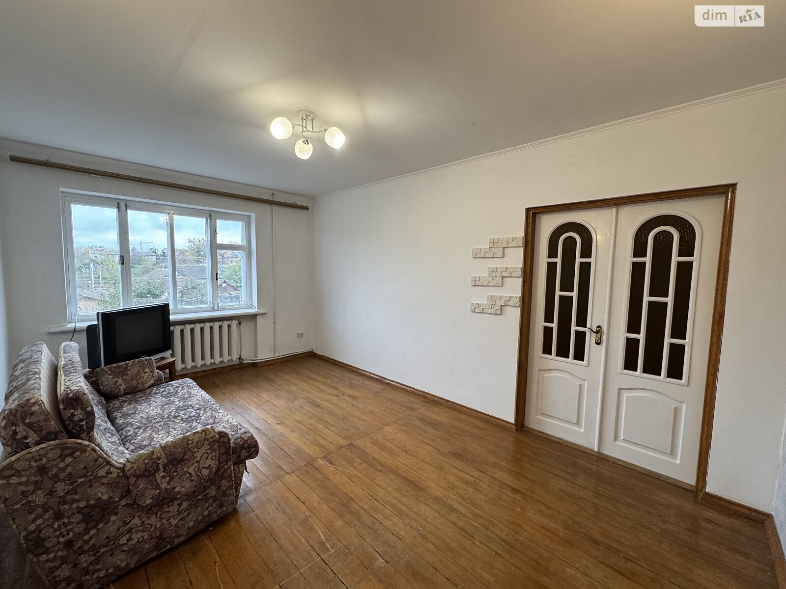 Продажа трехкомнатной квартиры в Баре, на ул. Гончарная 21, фото 1