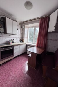 Продаж трикімнатної квартири в Барі, на вул. Миколи Леонтовича 3, район Центральний фото 2