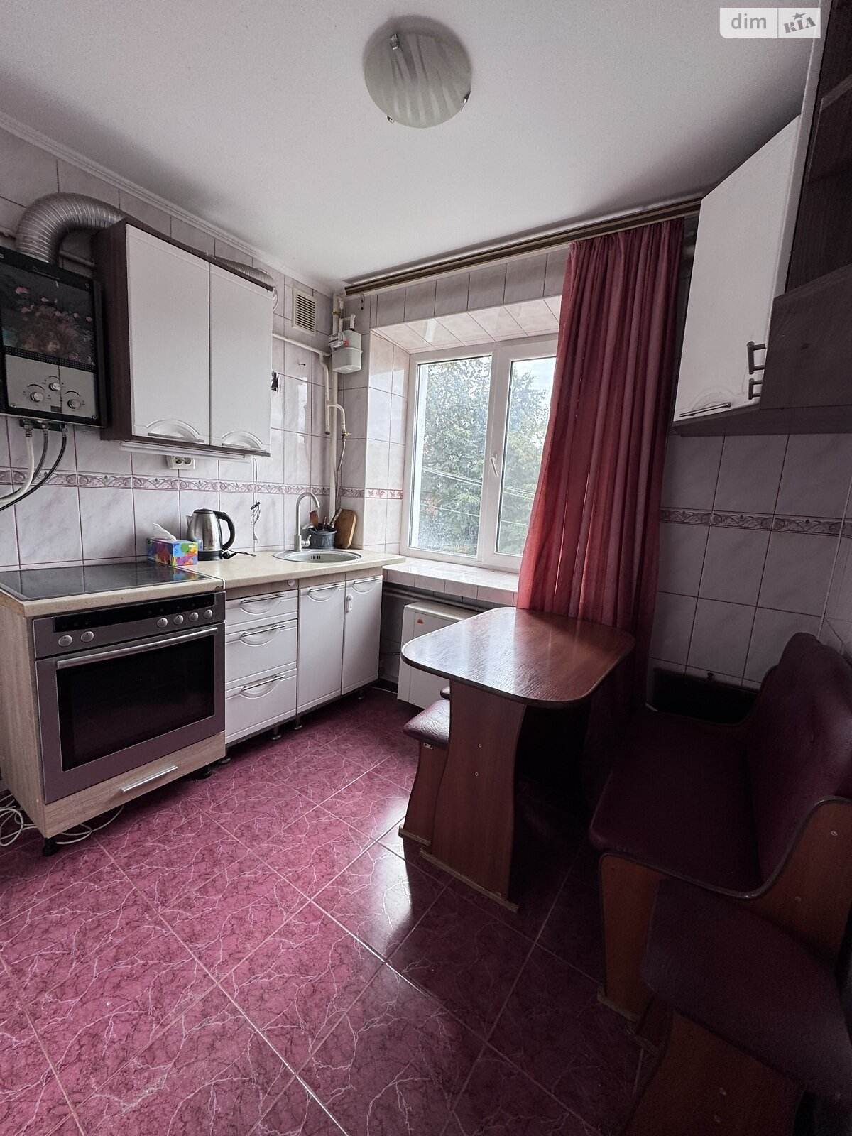 Продаж трикімнатної квартири в Барі, на вул. Миколи Леонтовича 3, район Центральний фото 1