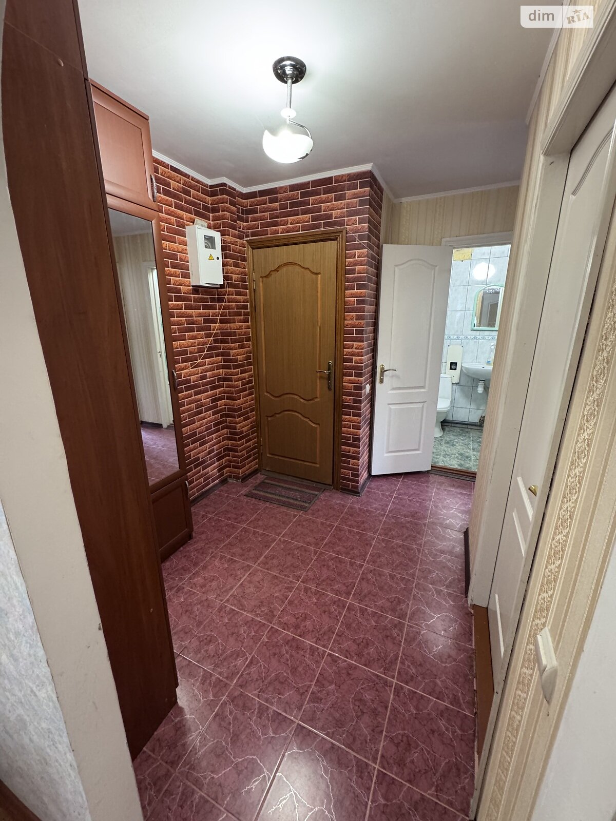 Продаж трикімнатної квартири в Барі, на вул. Миколи Леонтовича 3, район Центральний фото 1