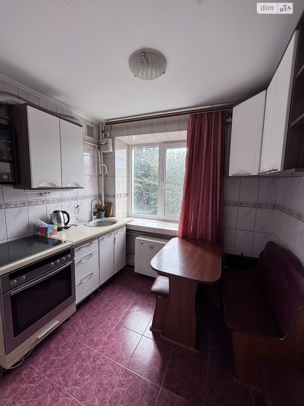 Продаж трикімнатної квартири в Барі, на вул. Миколи Леонтовича 3, район Центральний фото 1