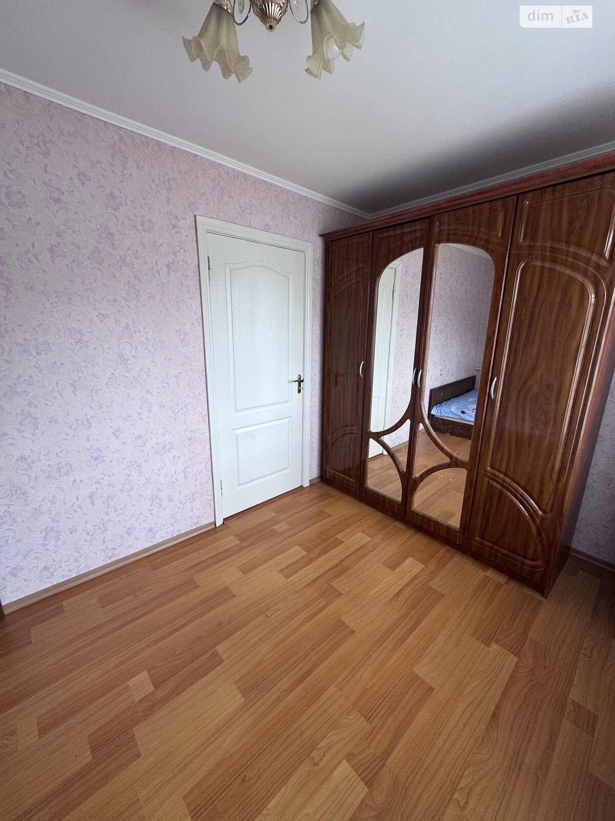 Продаж трикімнатної квартири в Барі, на вул. Миколи Леонтовича 3, район Центральний фото 1