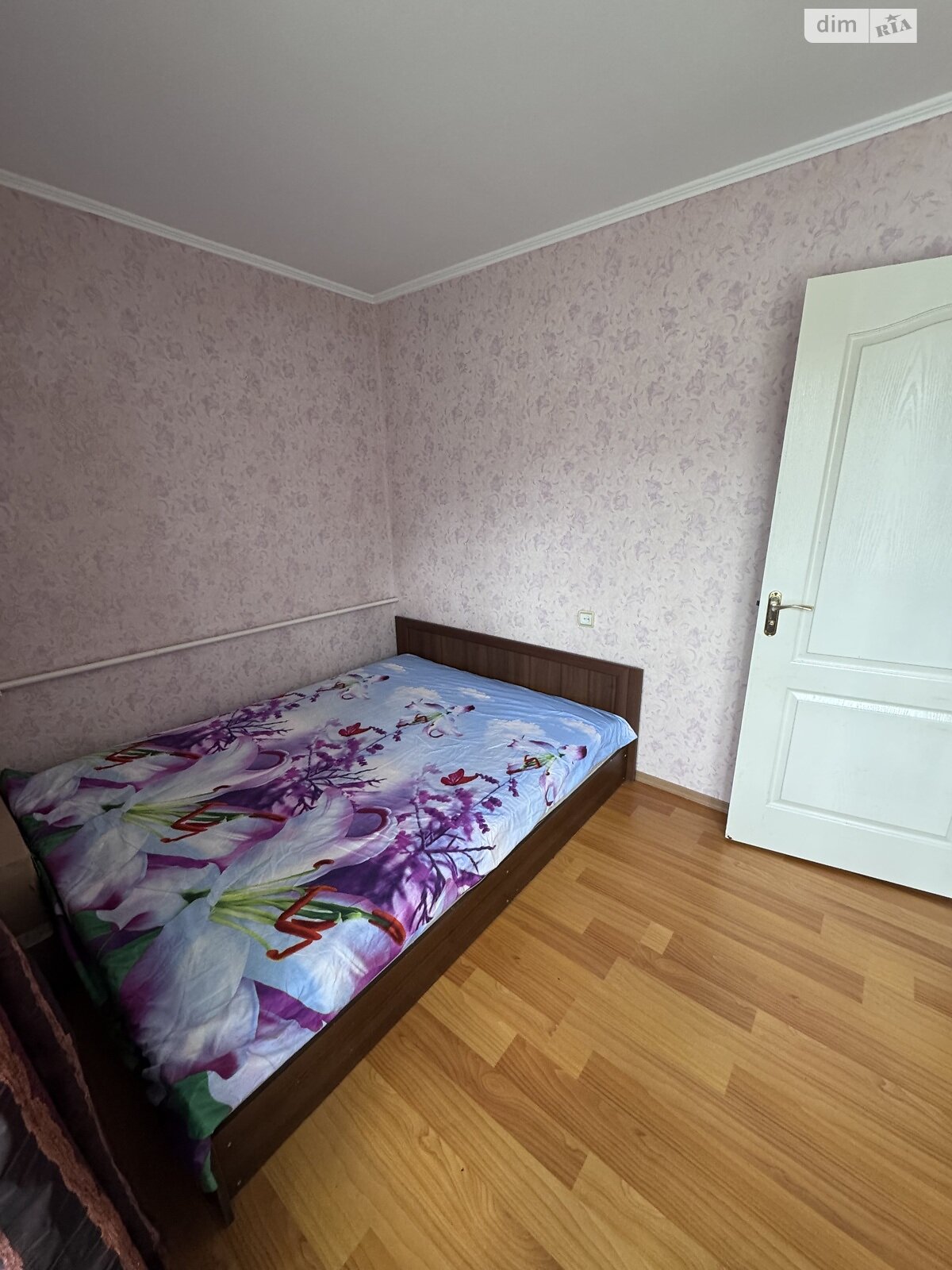 Продаж трикімнатної квартири в Барі, на вул. Миколи Леонтовича 3, район Центральний фото 1